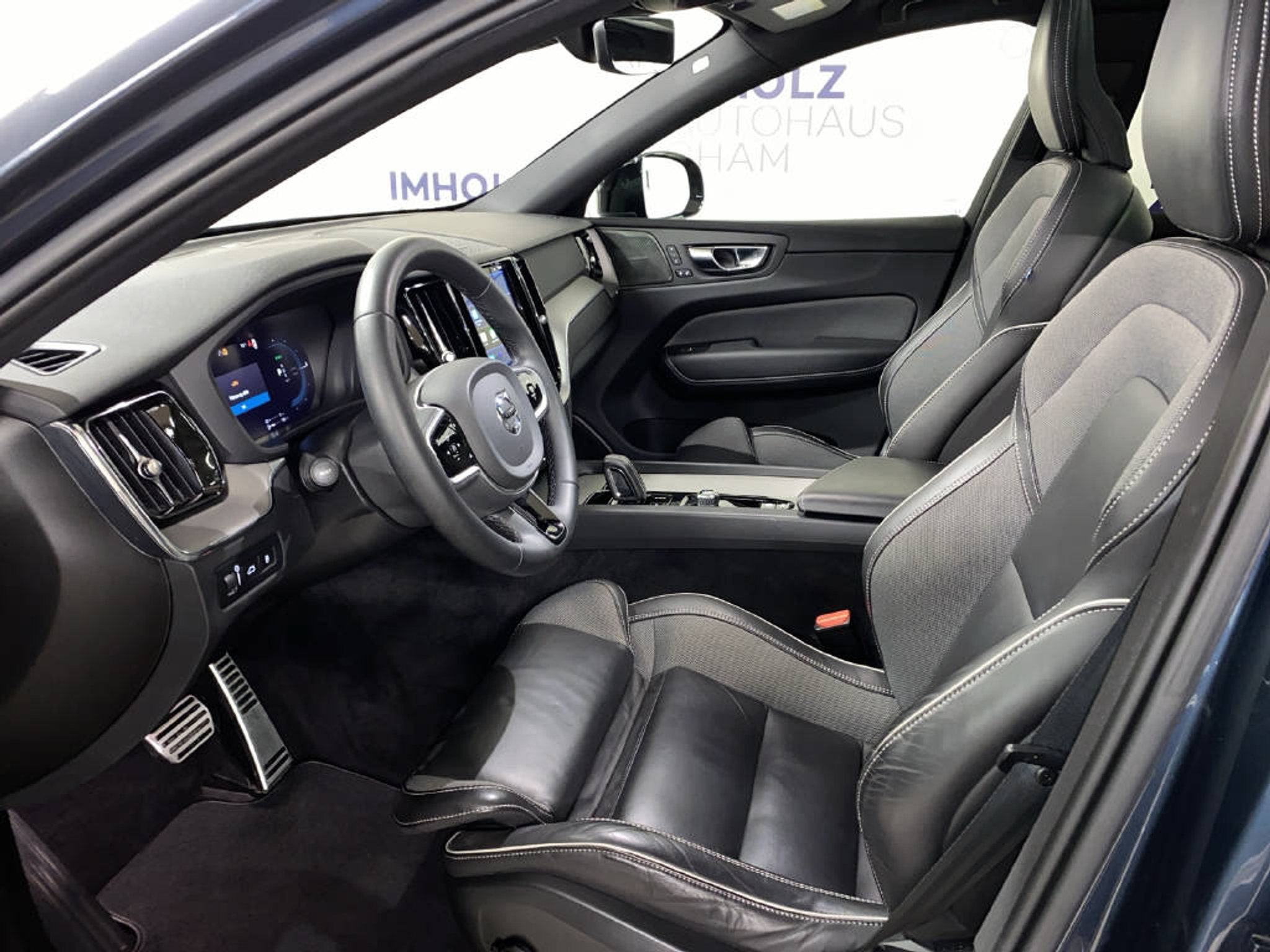 listing desktop thumbnail image 15