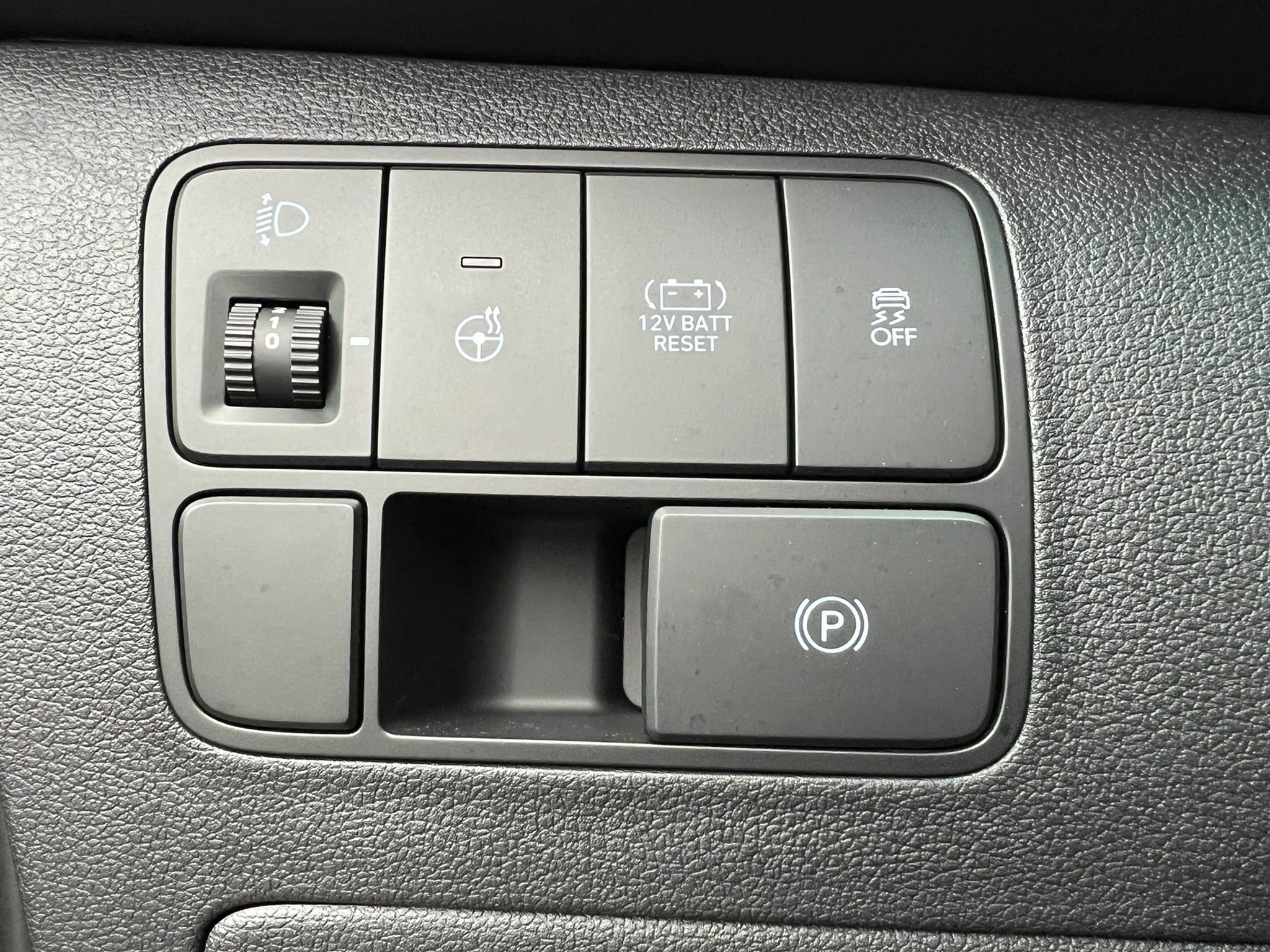 listing desktop thumbnail image 18