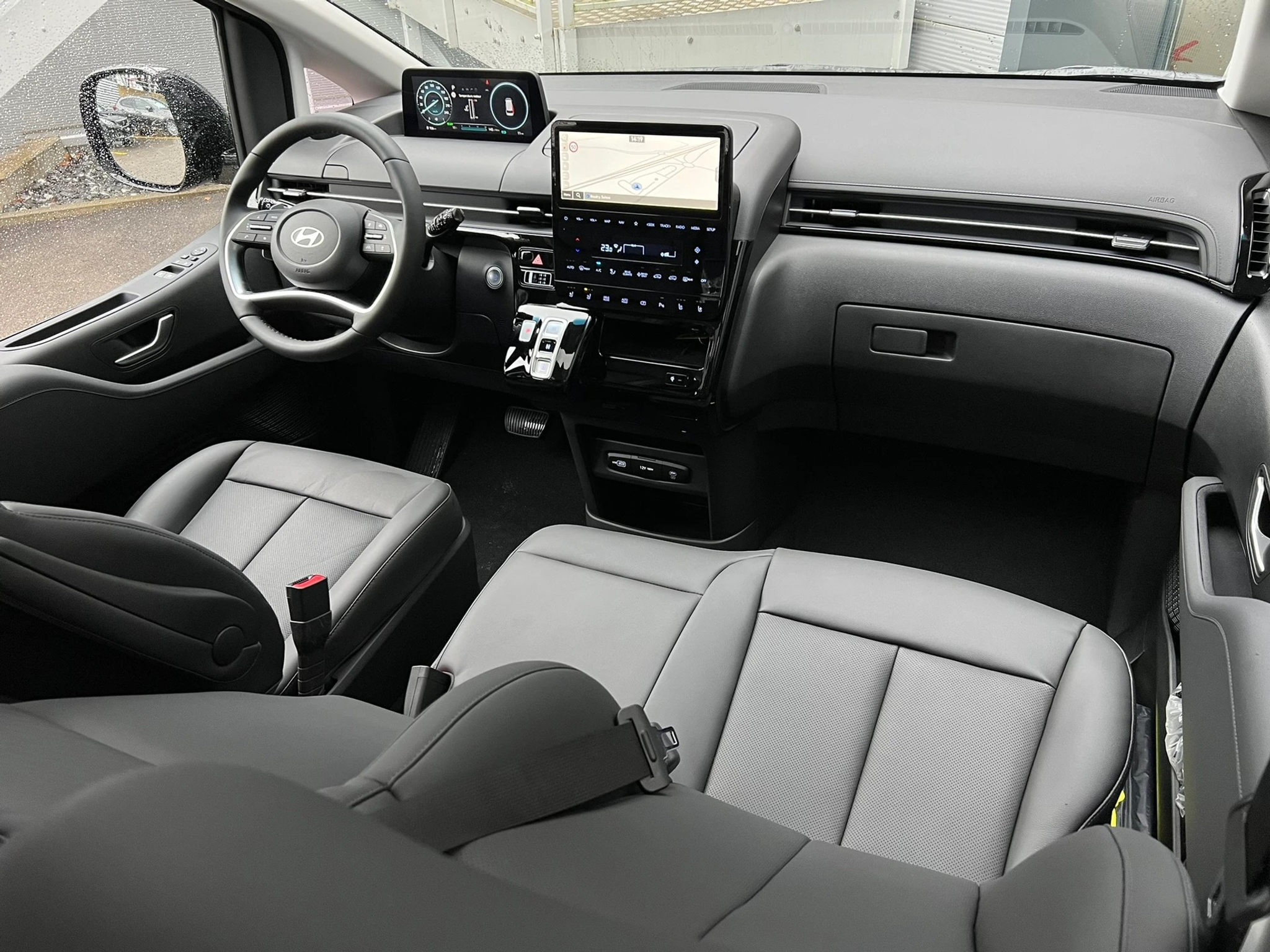 listing desktop thumbnail image 7