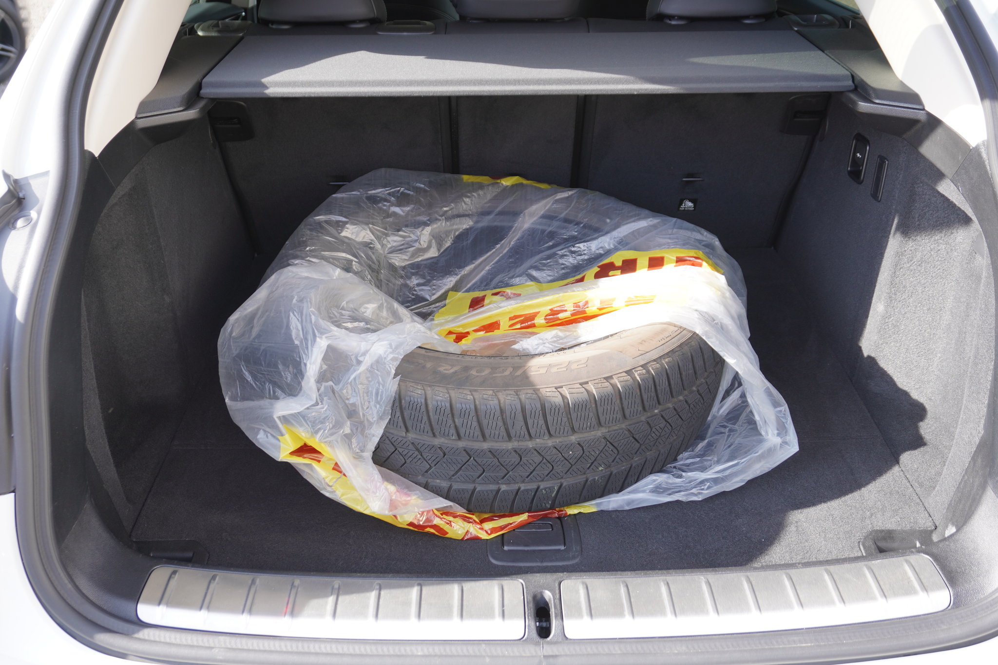 listing desktop thumbnail image 9