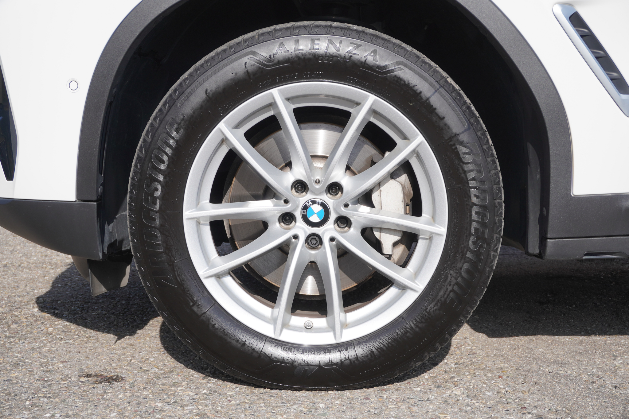 listing desktop thumbnail image 8