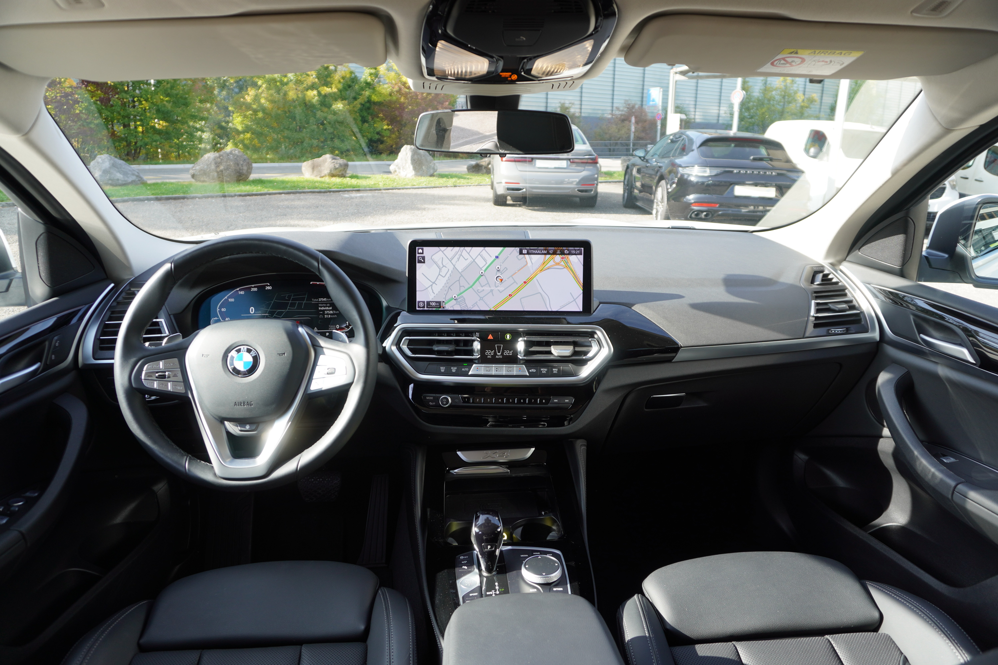 listing desktop thumbnail image 14