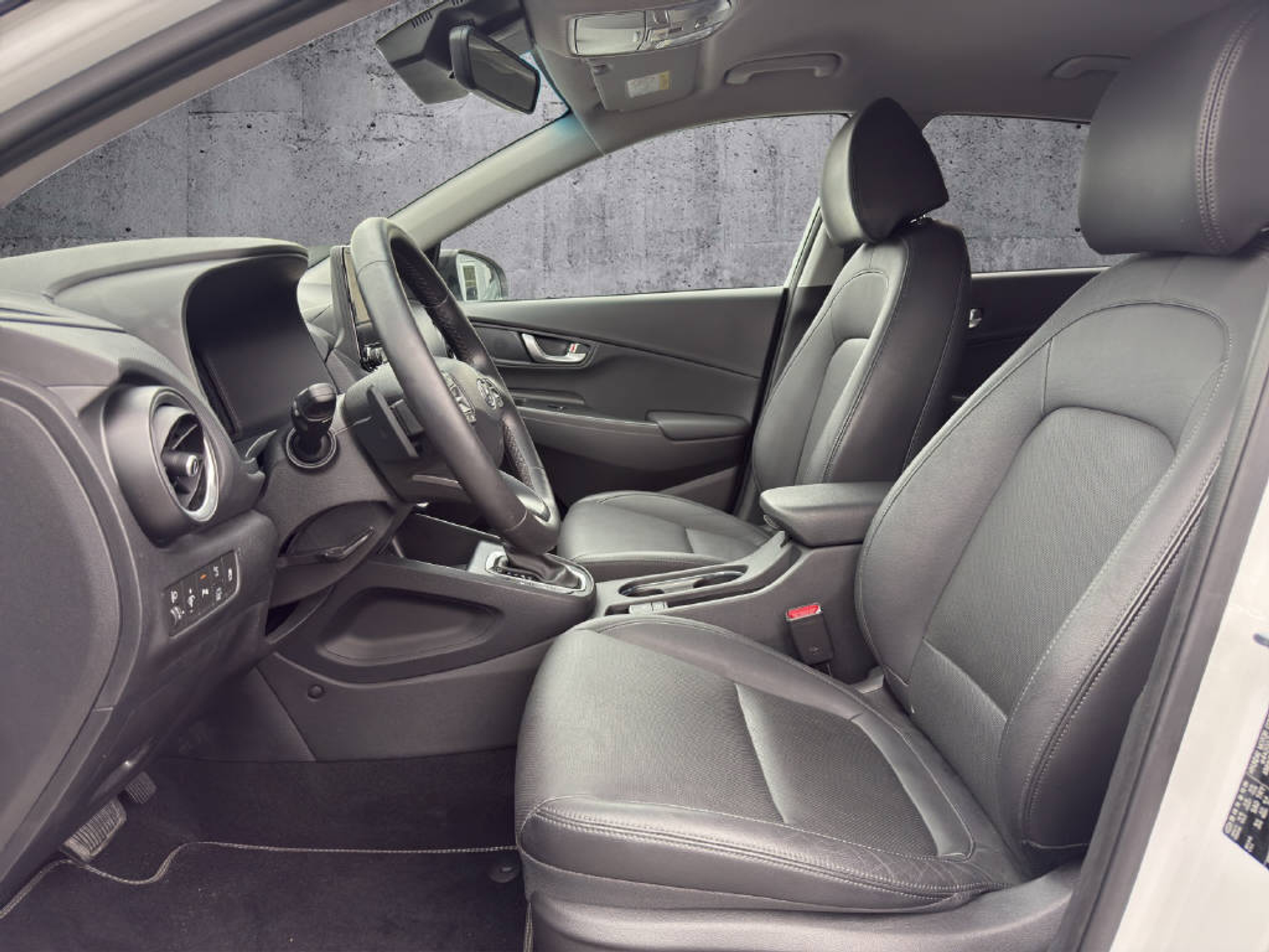 listing desktop thumbnail image 5