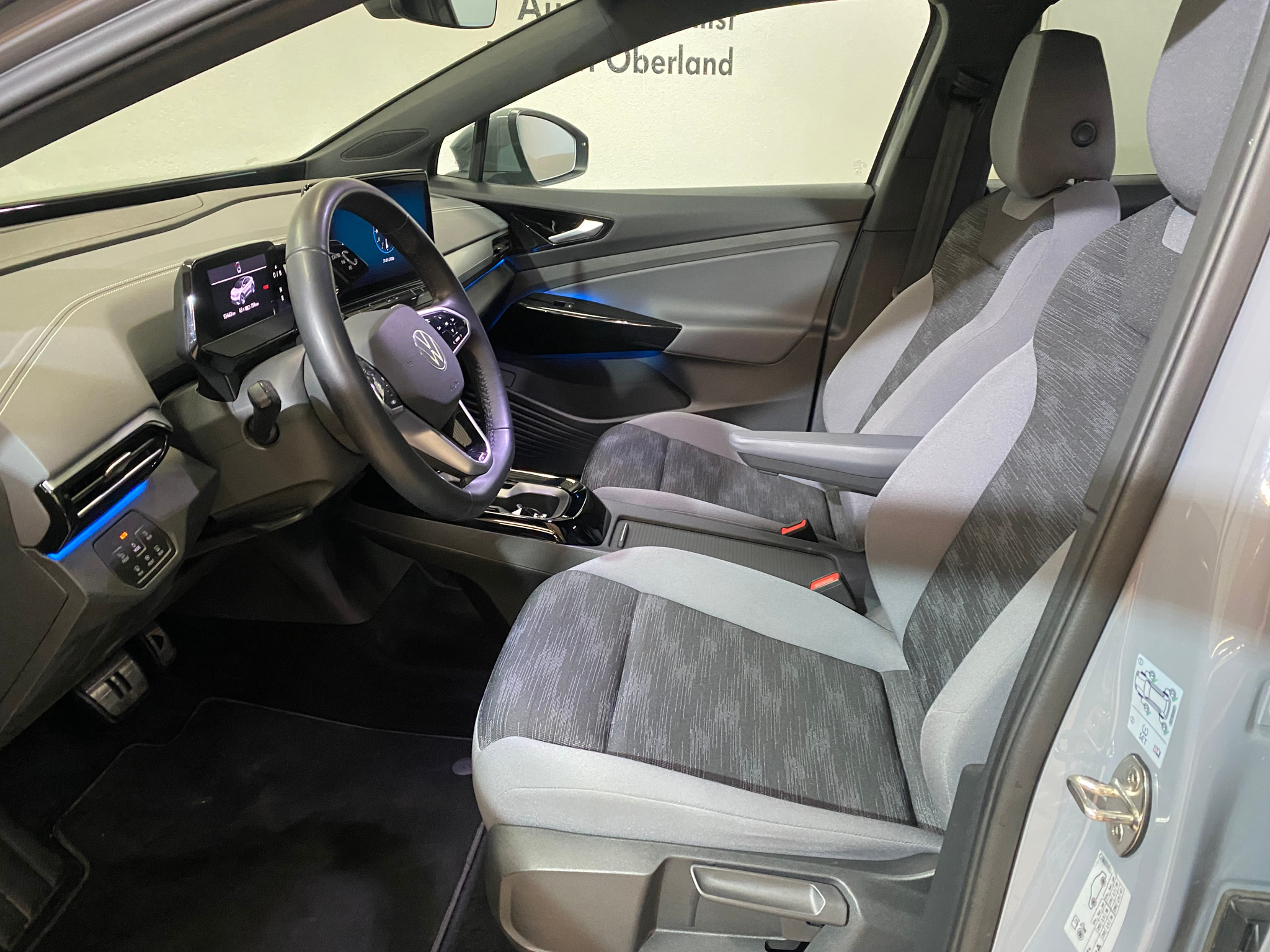 listing desktop thumbnail image 7