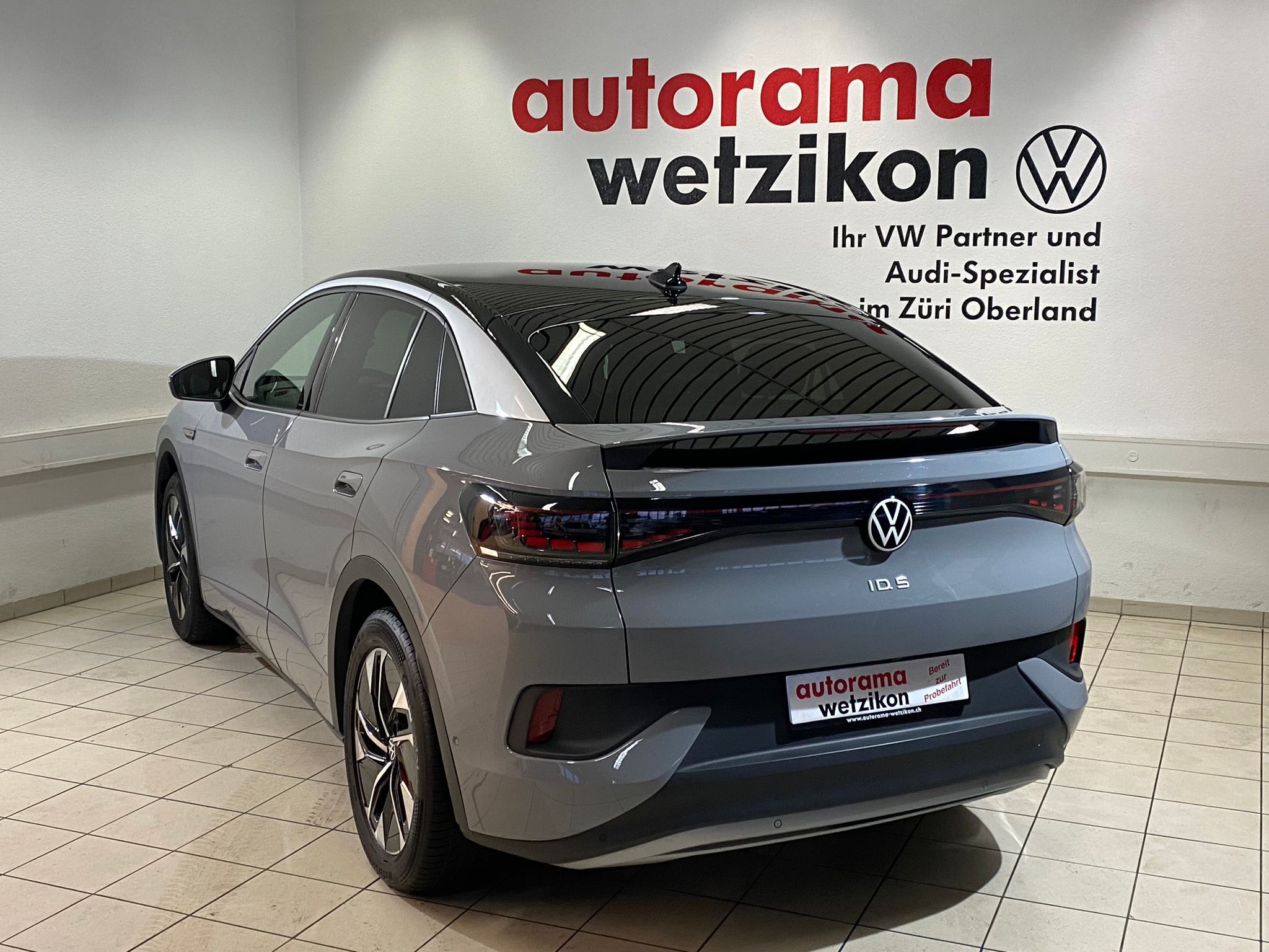 listing desktop thumbnail image 3