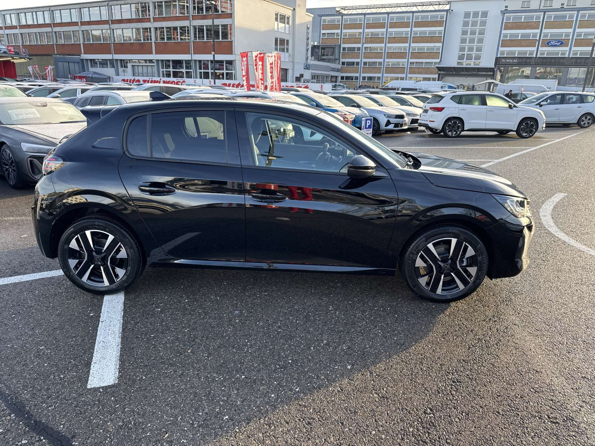 listing desktop thumbnail image 10