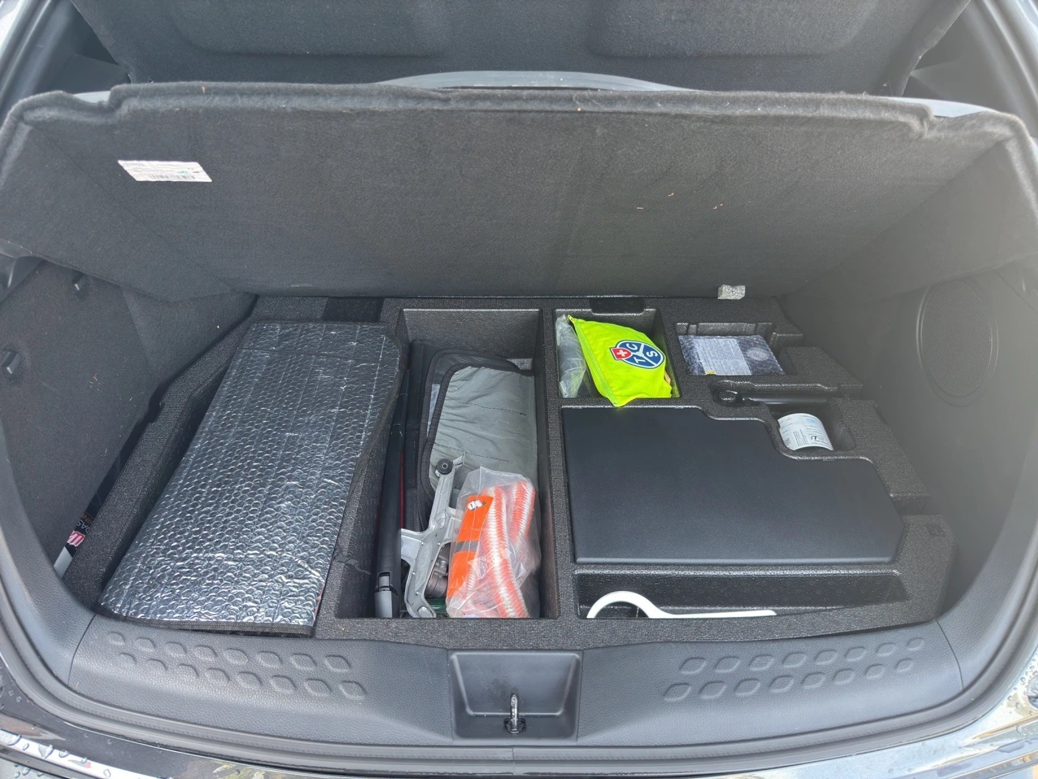 listing desktop thumbnail image 10