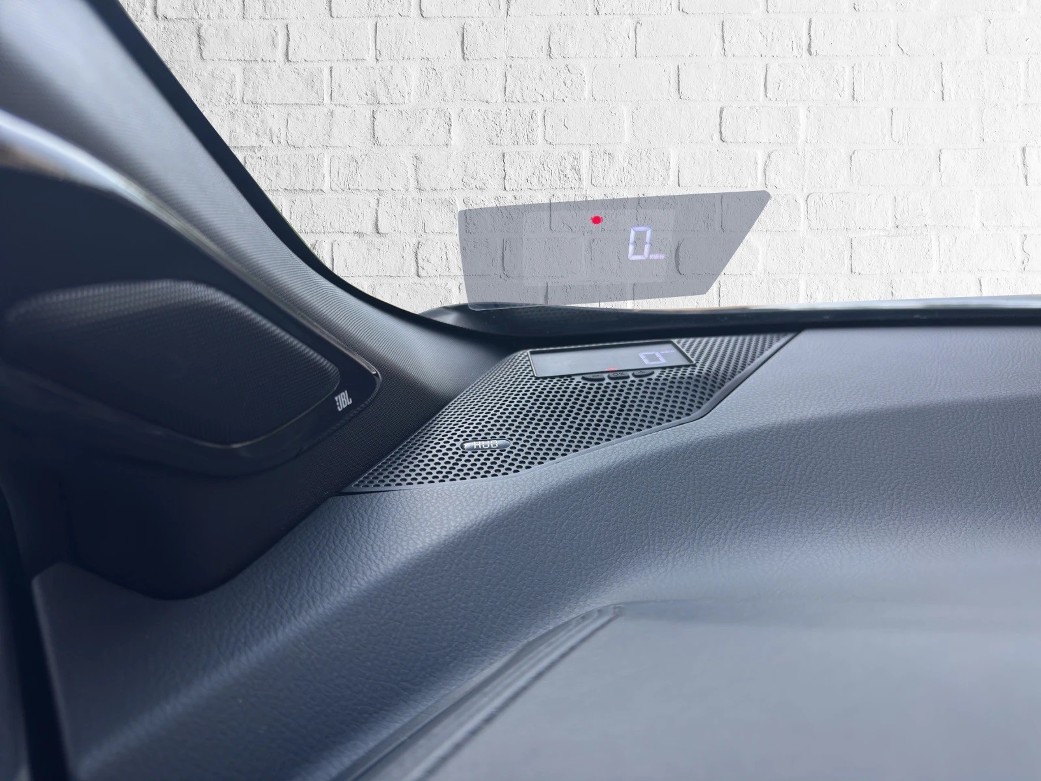 listing desktop thumbnail image 23