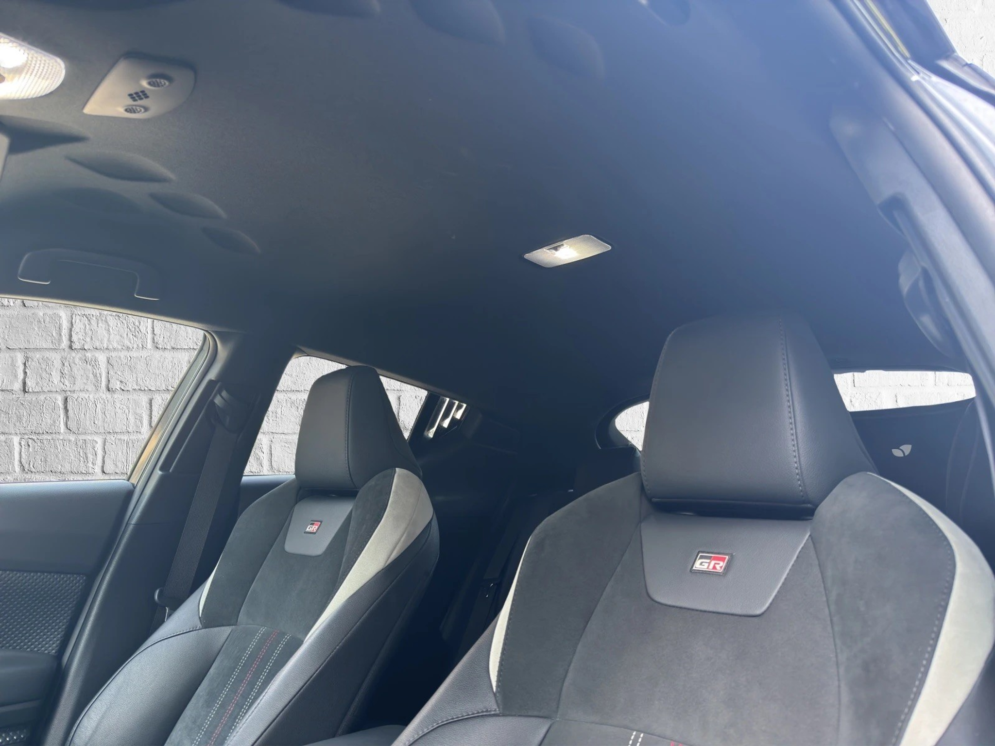 listing desktop thumbnail image 12