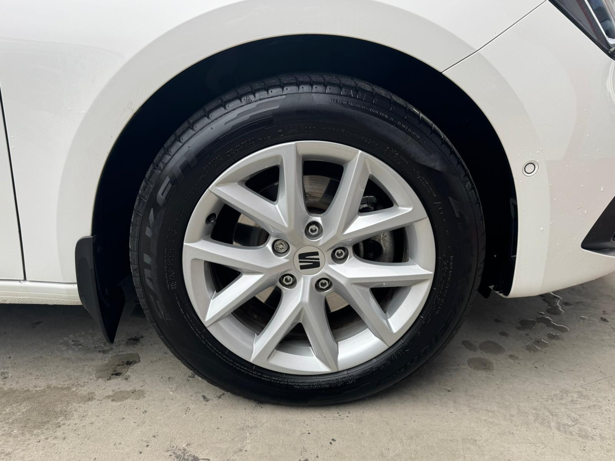 listing desktop thumbnail image 10