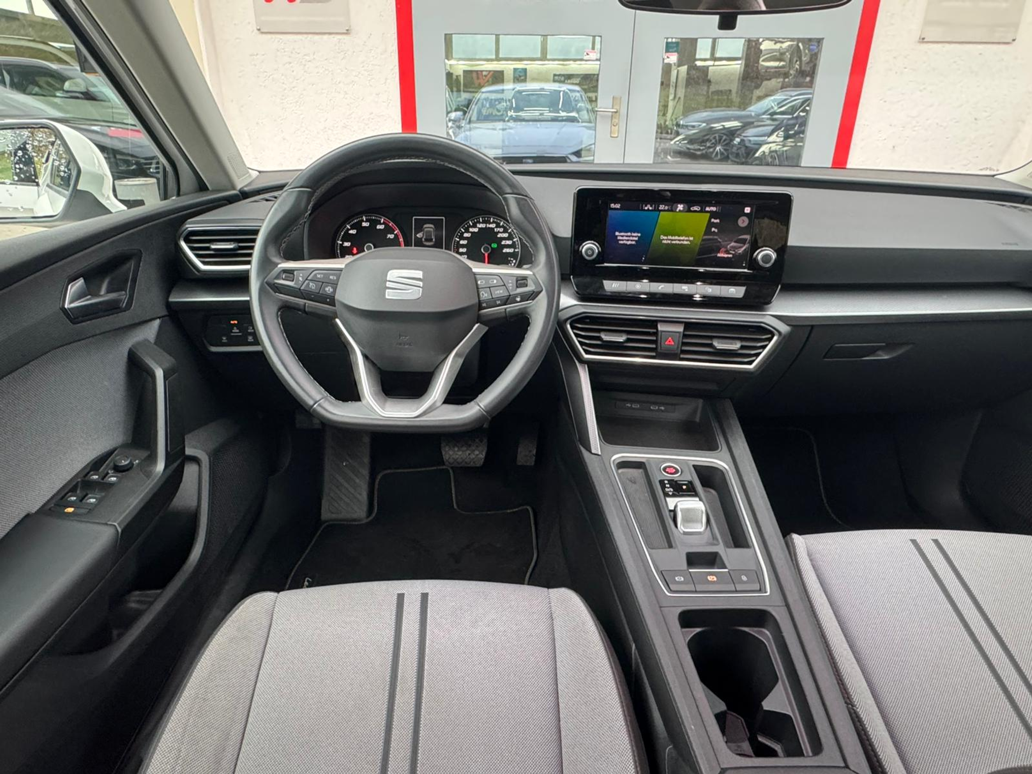 listing desktop thumbnail image 11