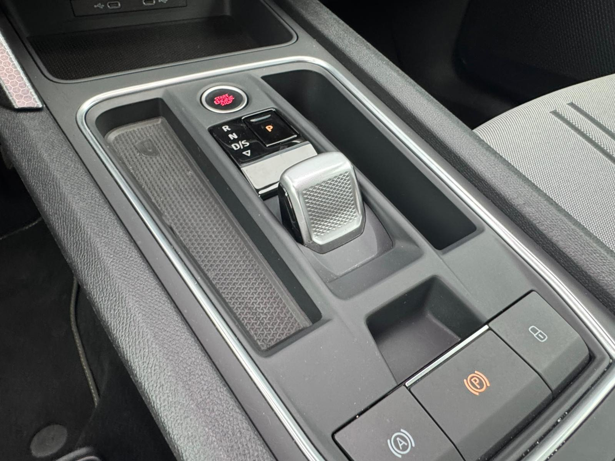 listing desktop thumbnail image 23