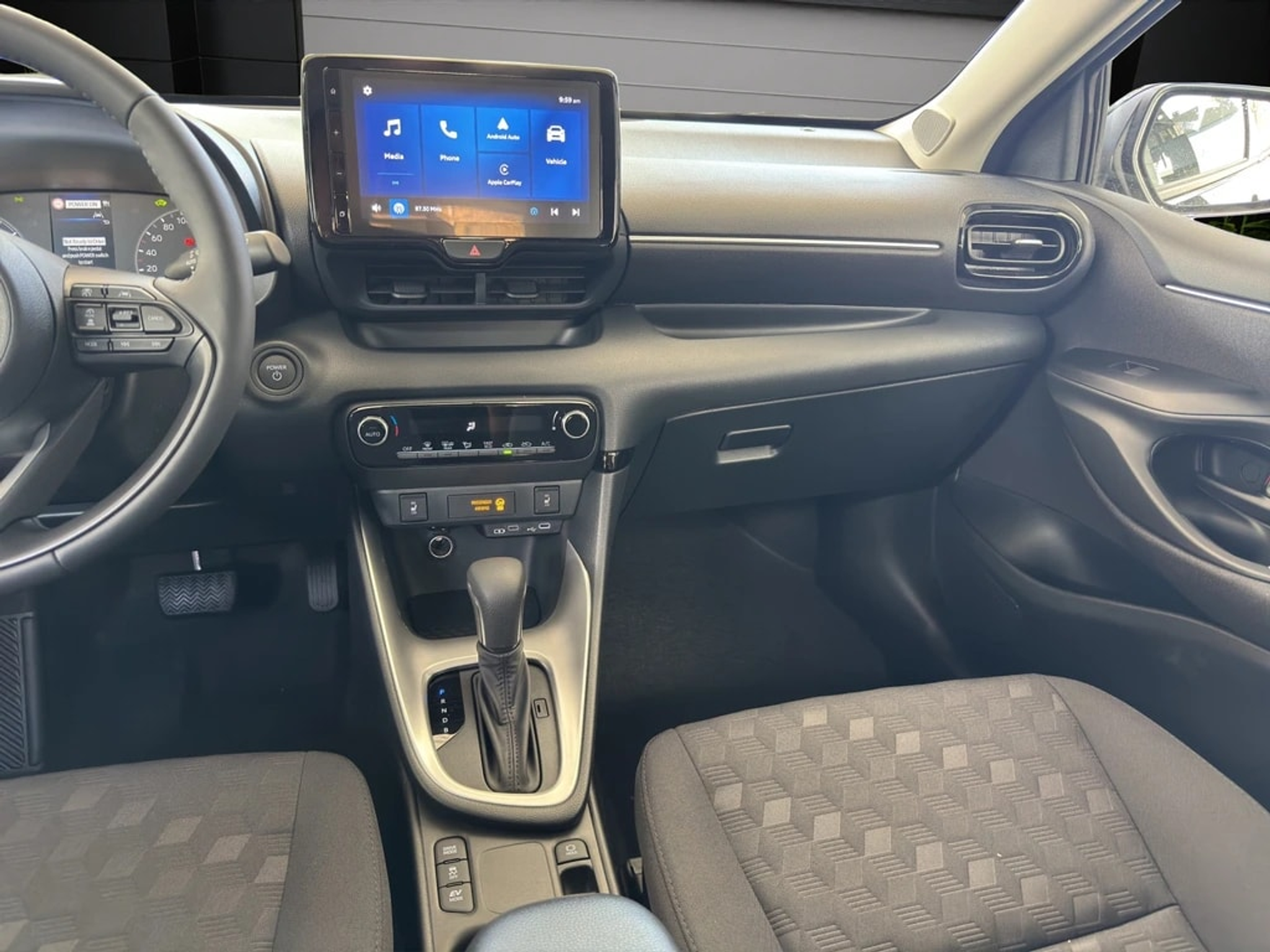 listing desktop thumbnail image 9