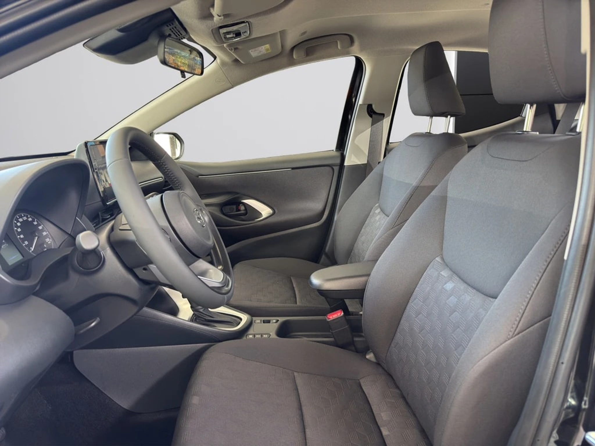 listing desktop thumbnail image 6