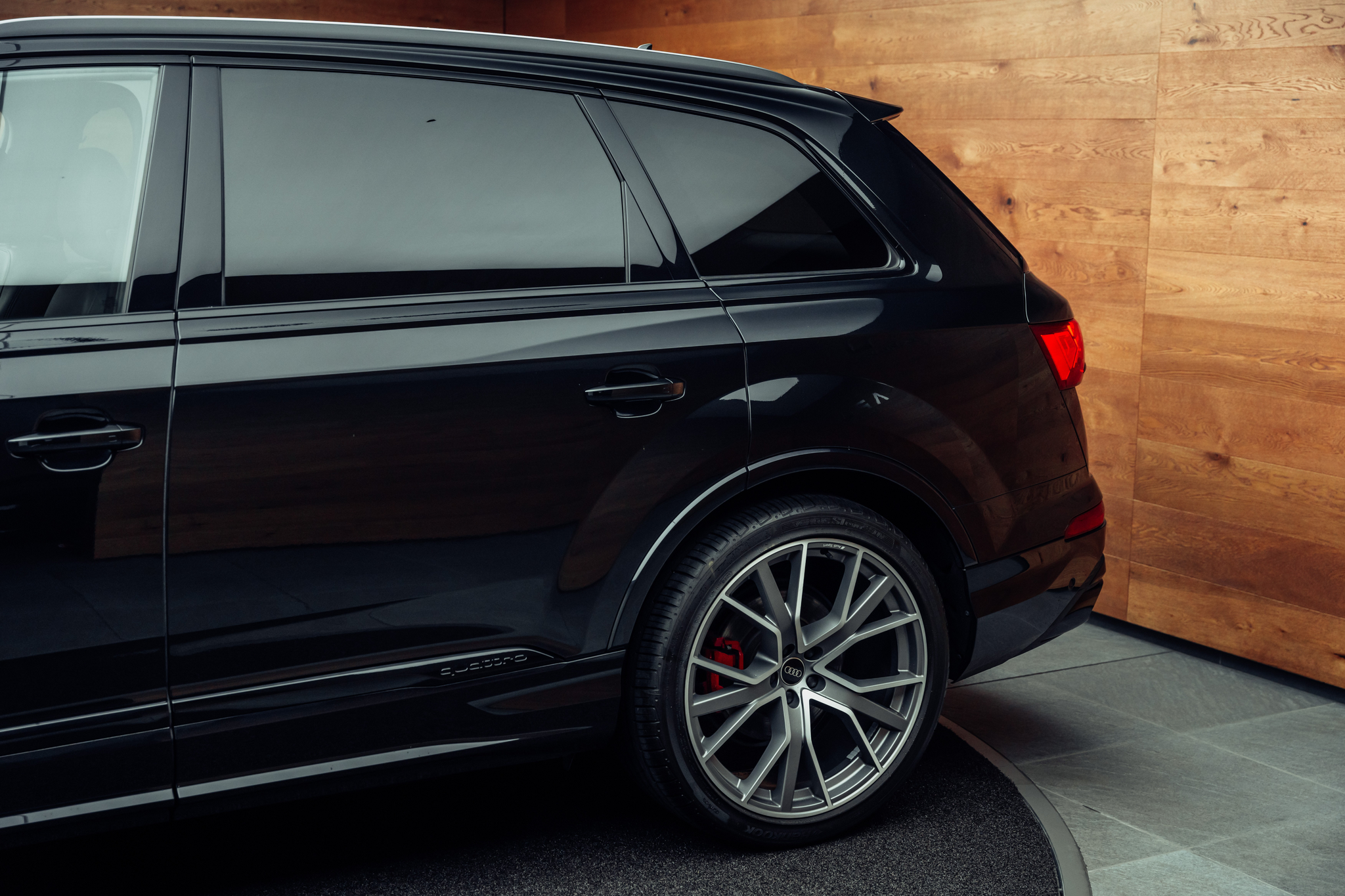 listing desktop thumbnail image 15