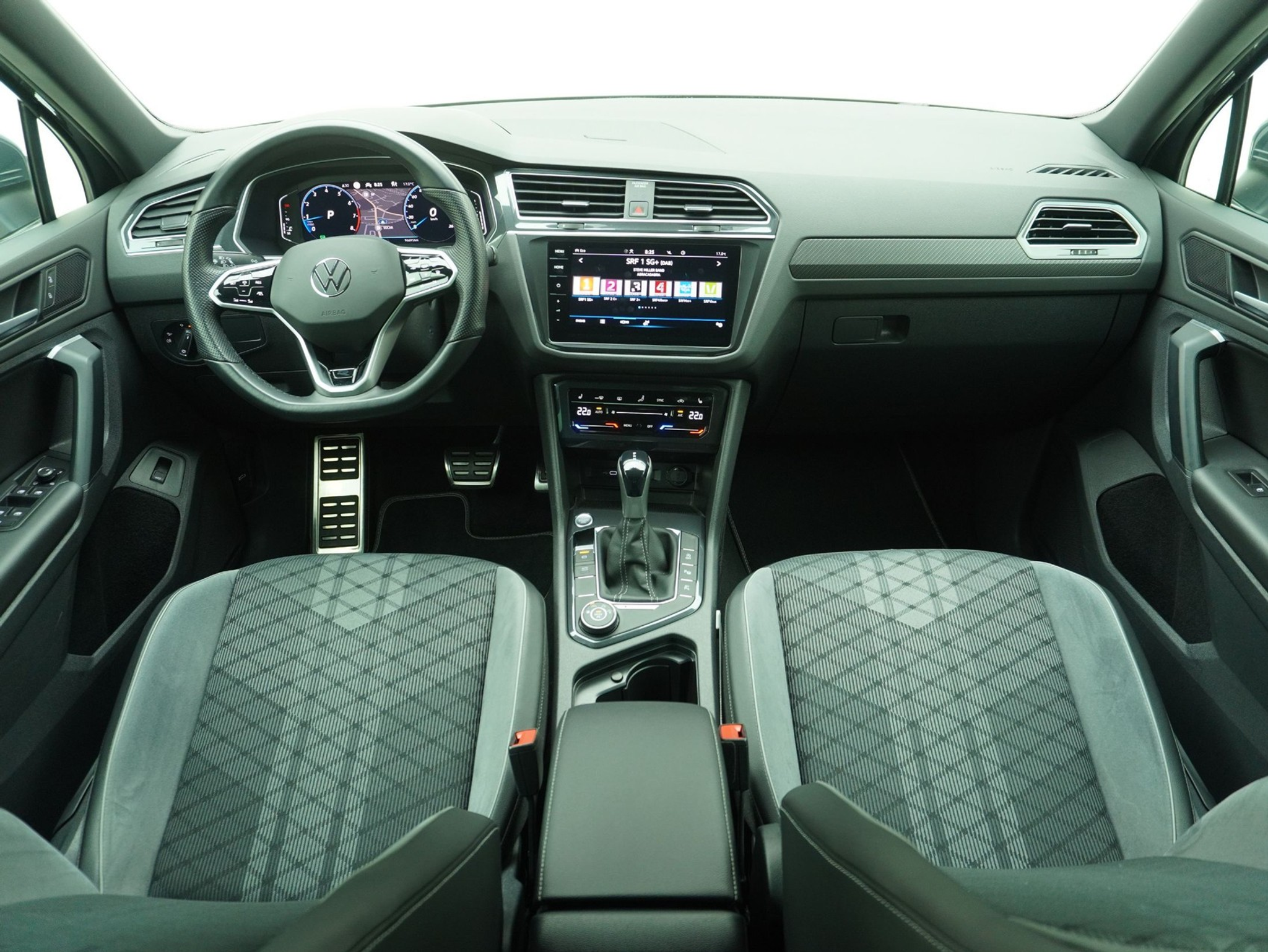 listing desktop thumbnail image 11