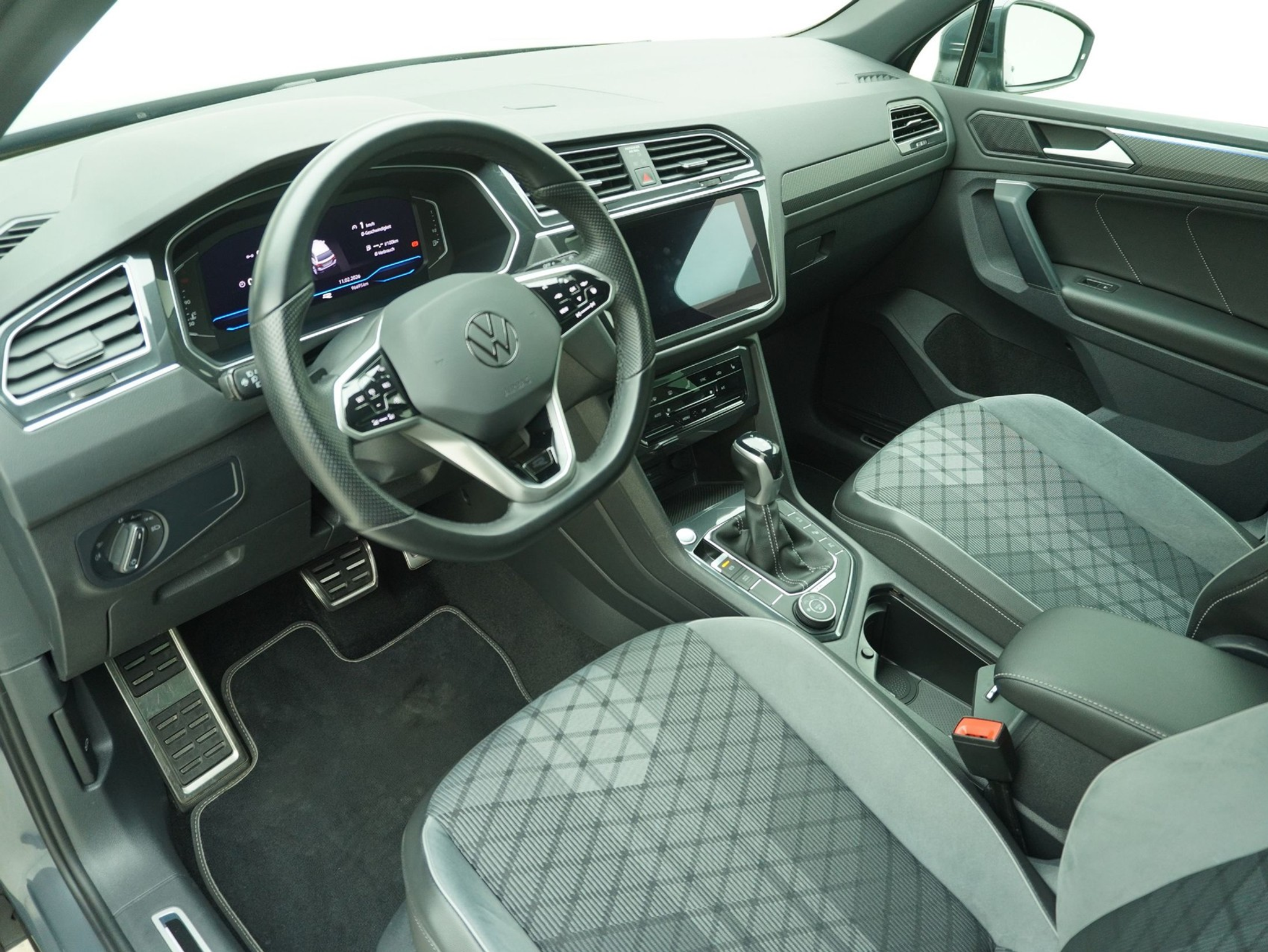 listing desktop thumbnail image 7