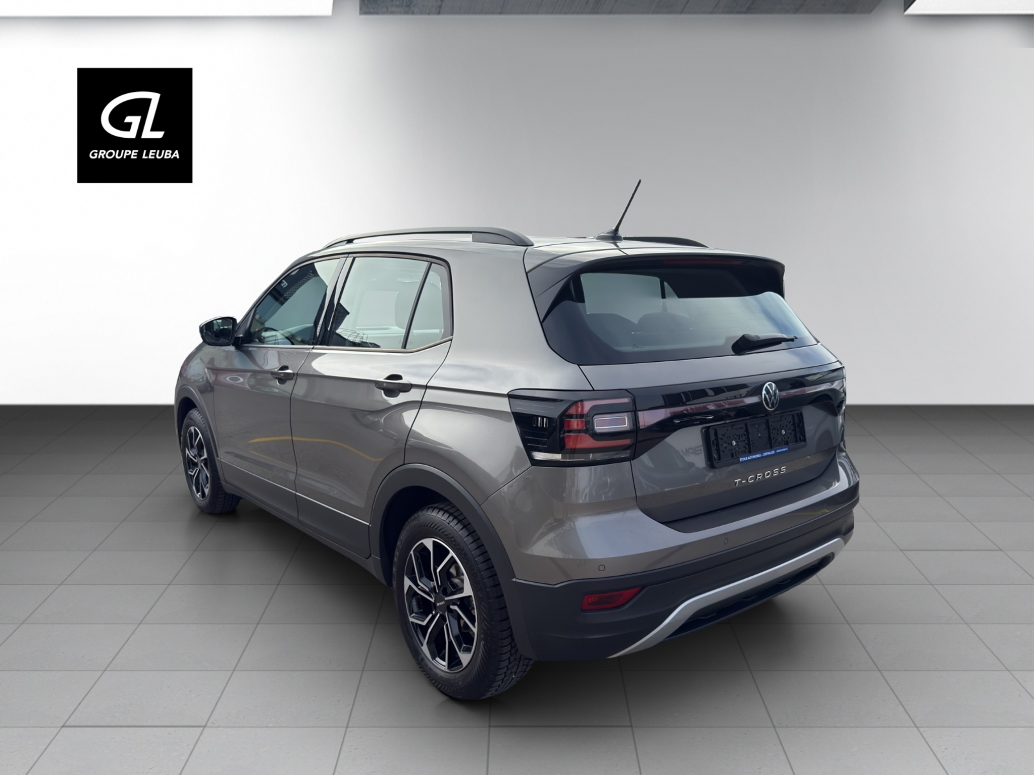 listing desktop thumbnail image 1