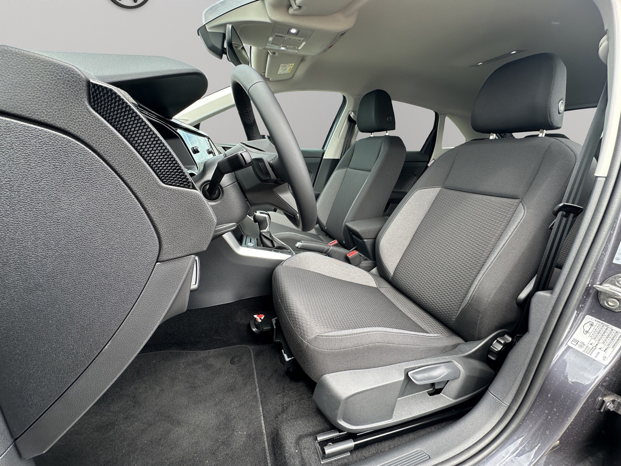 listing desktop thumbnail image 8