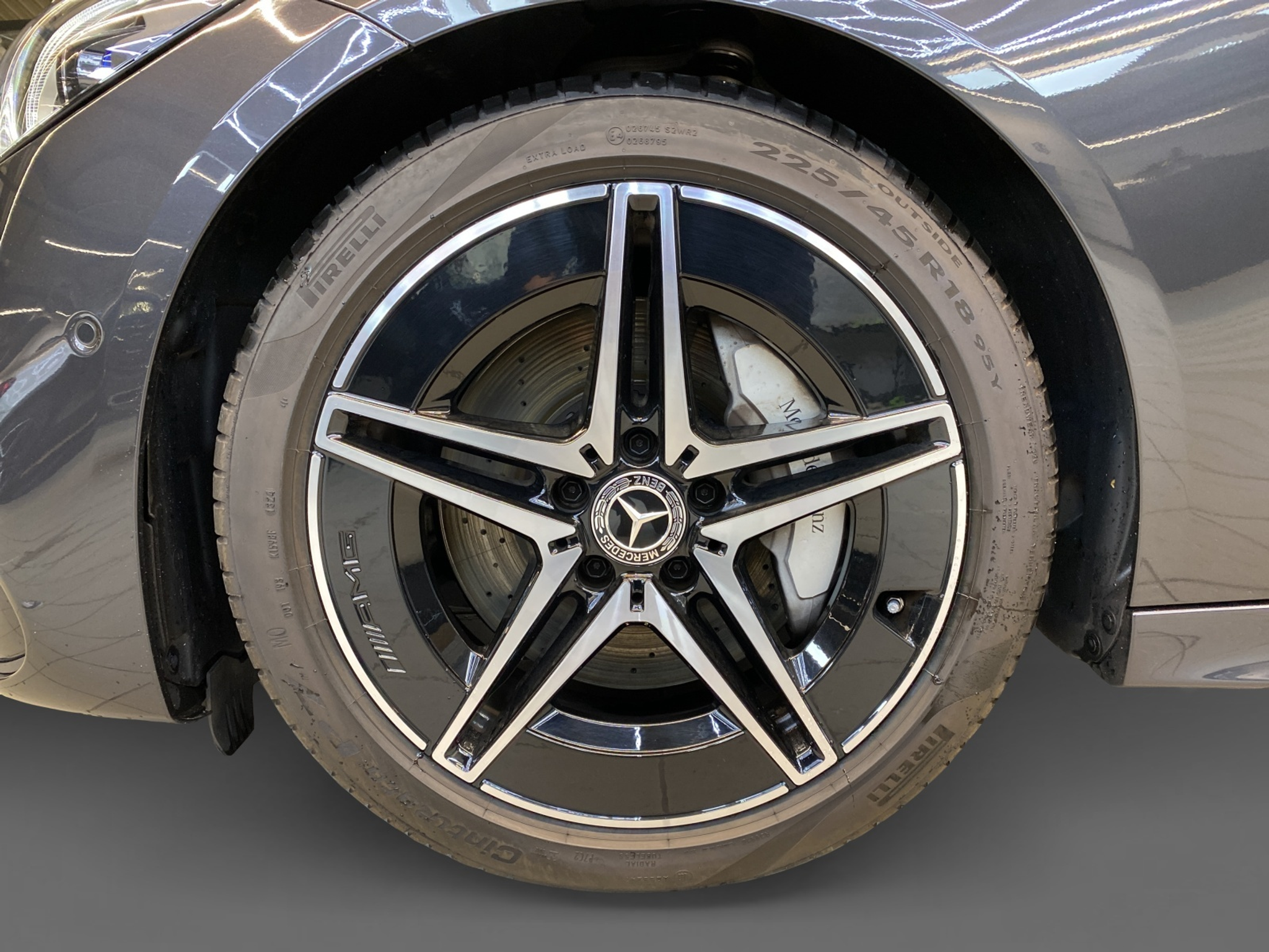 listing desktop thumbnail image 5