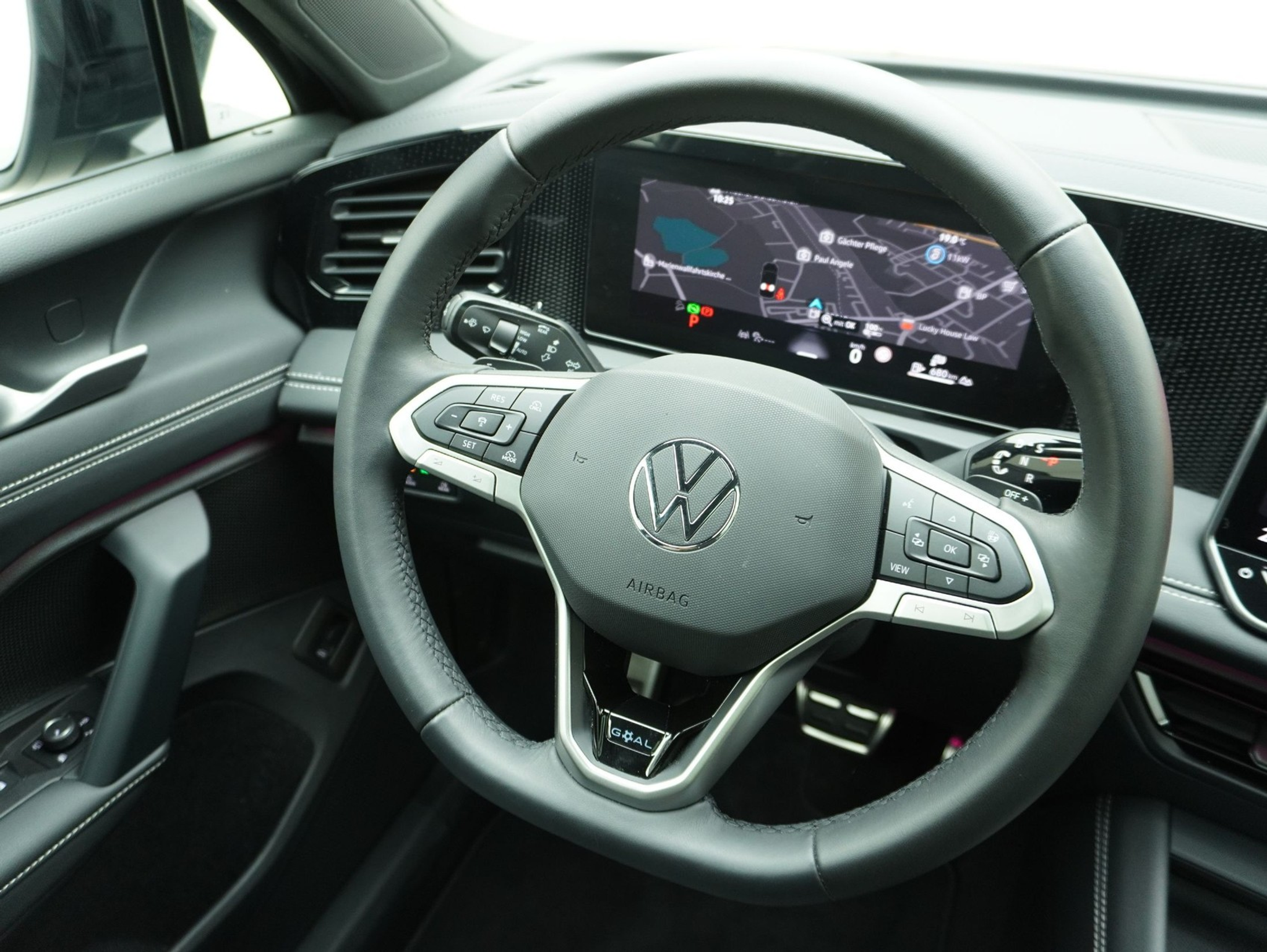 listing desktop thumbnail image 11