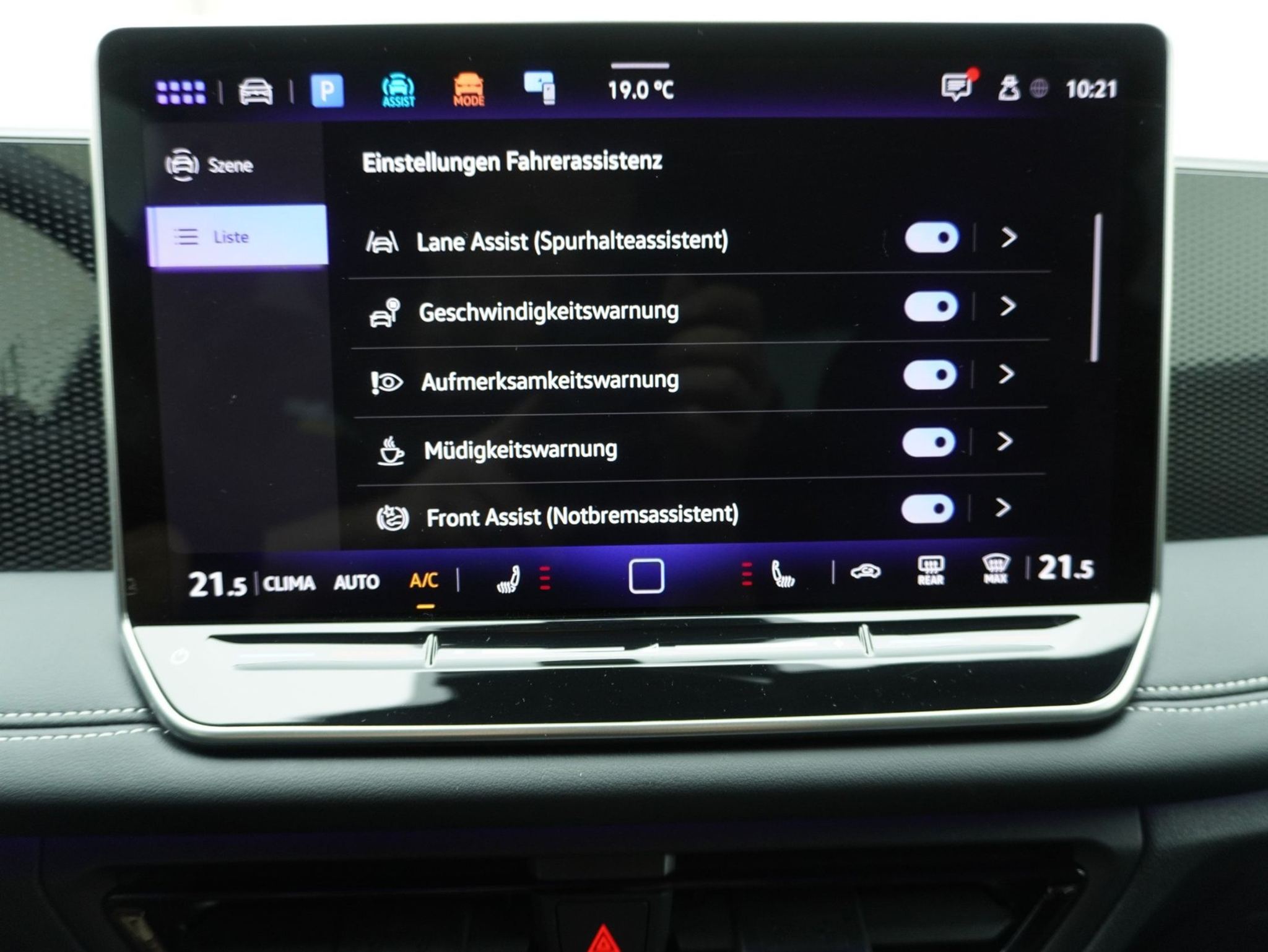 listing desktop thumbnail image 25