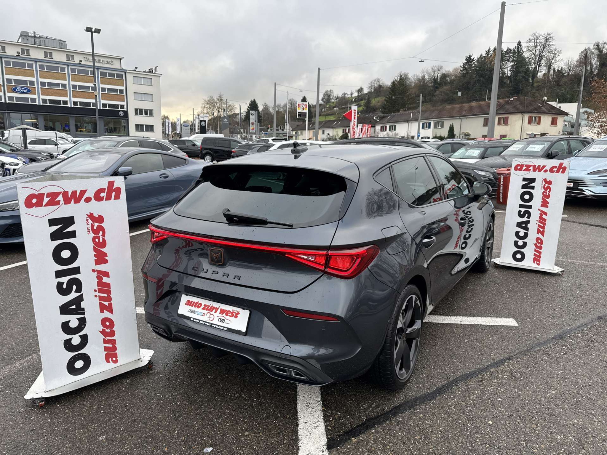 listing desktop thumbnail image 2