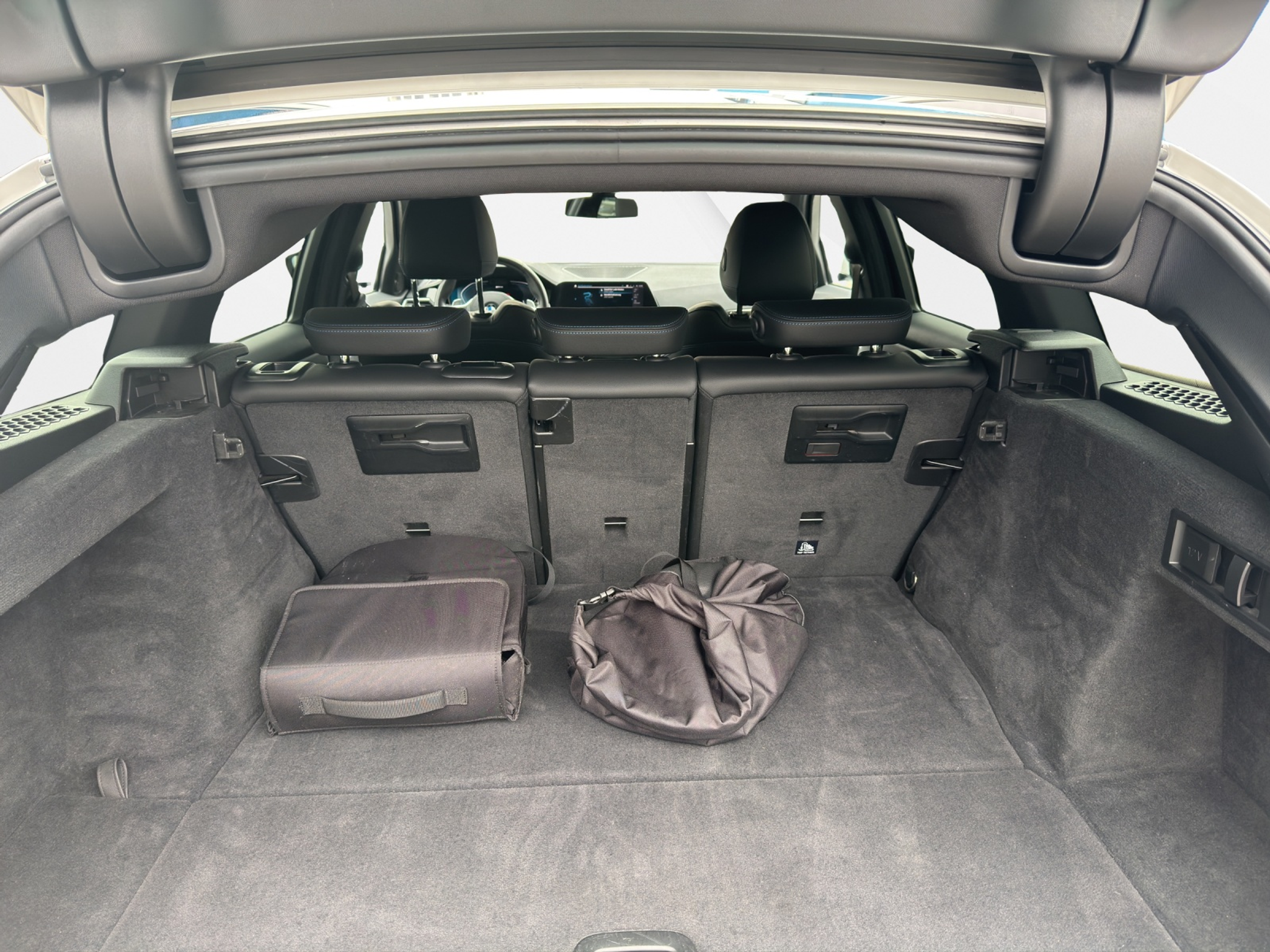 listing desktop thumbnail image 8