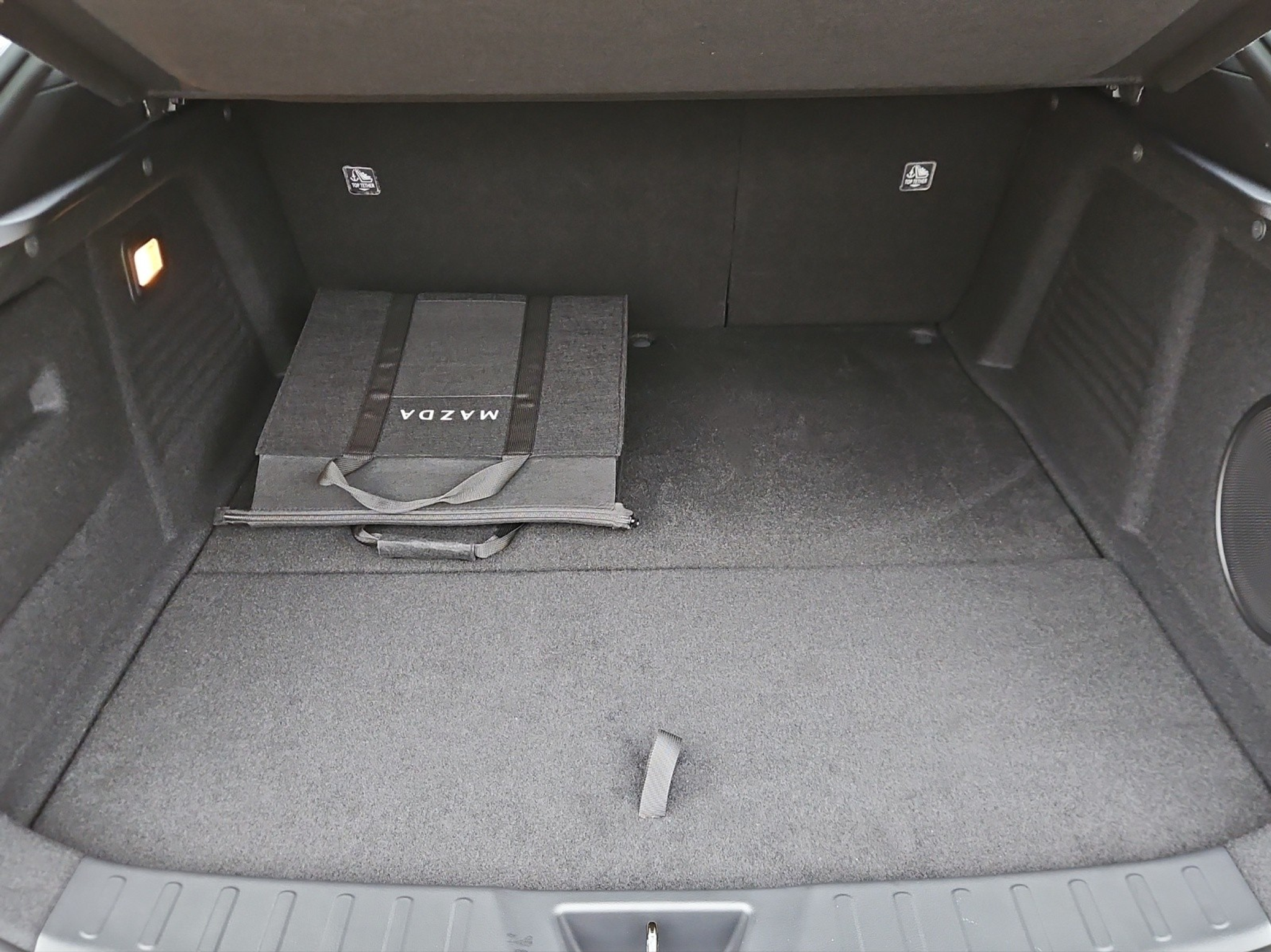 listing desktop thumbnail image 10