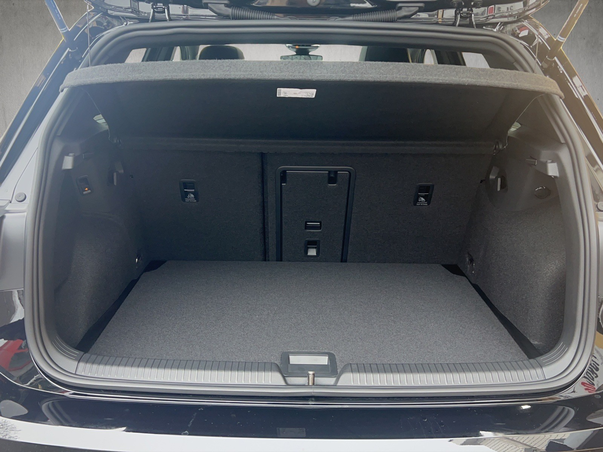 listing desktop thumbnail image 7