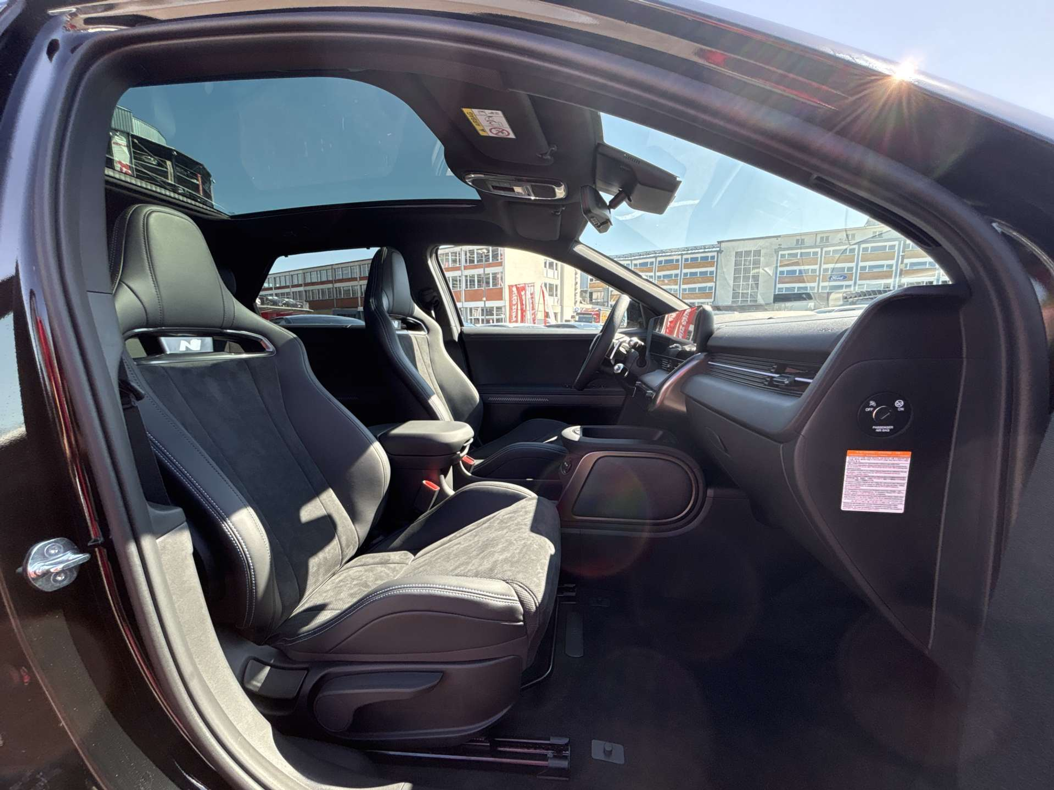 listing desktop thumbnail image 12