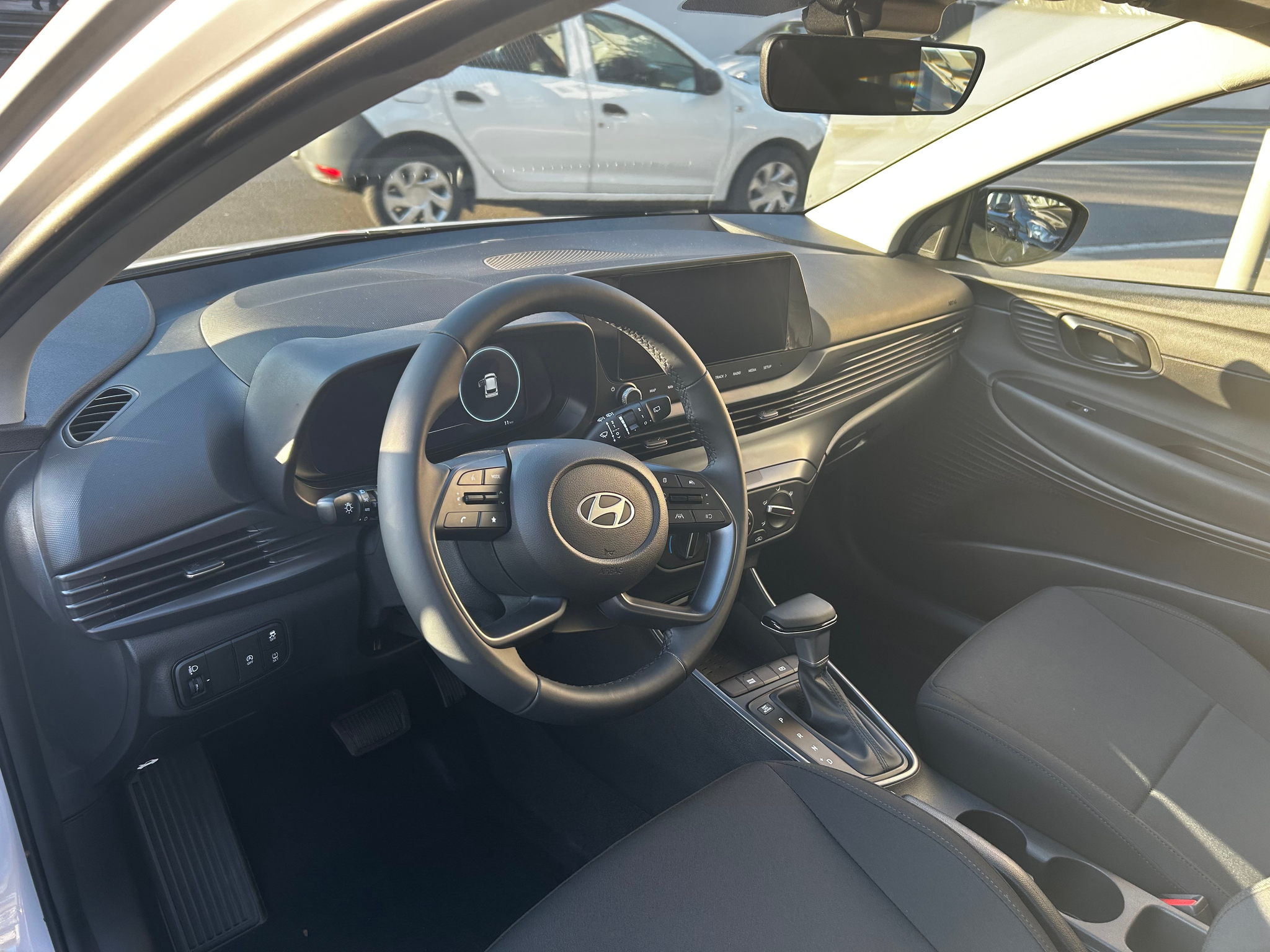 listing desktop thumbnail image 10