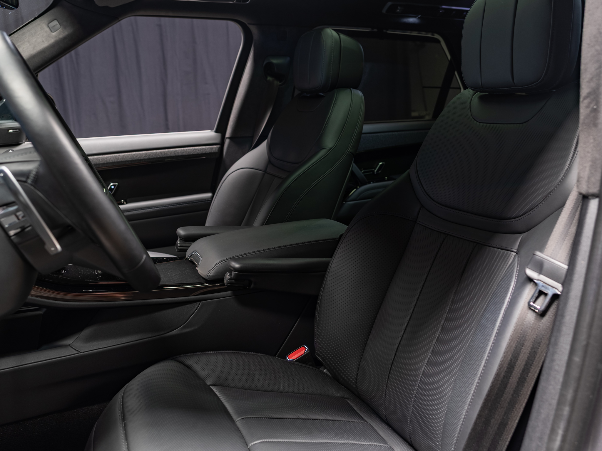 listing desktop thumbnail image 7