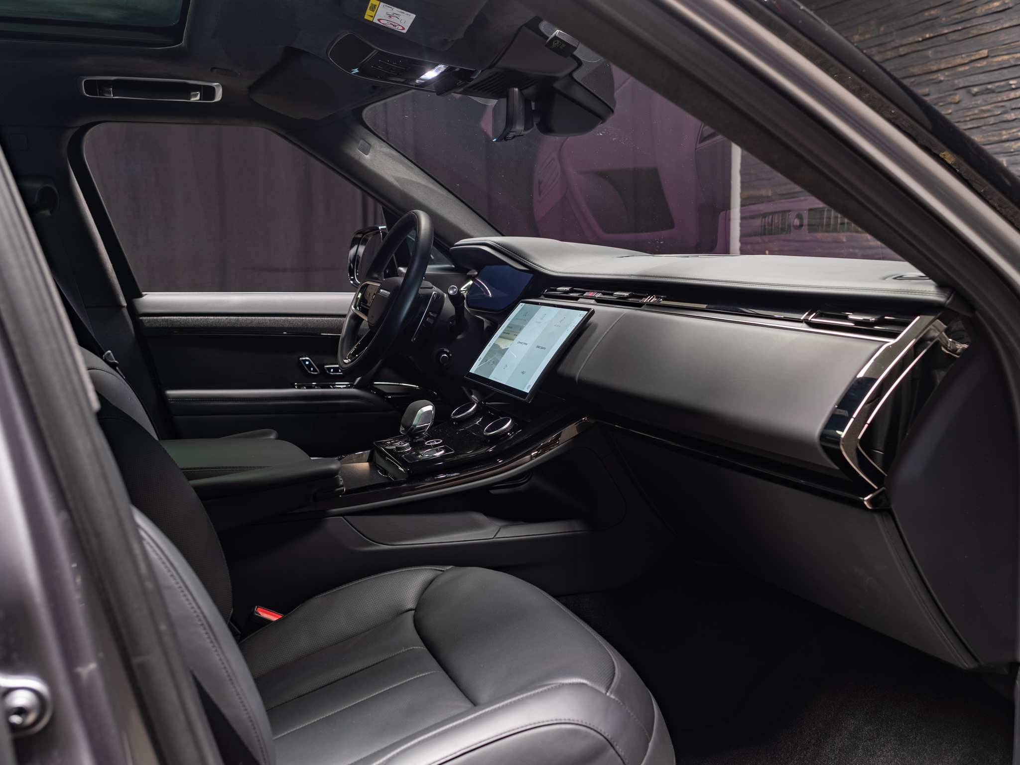 listing desktop thumbnail image 8