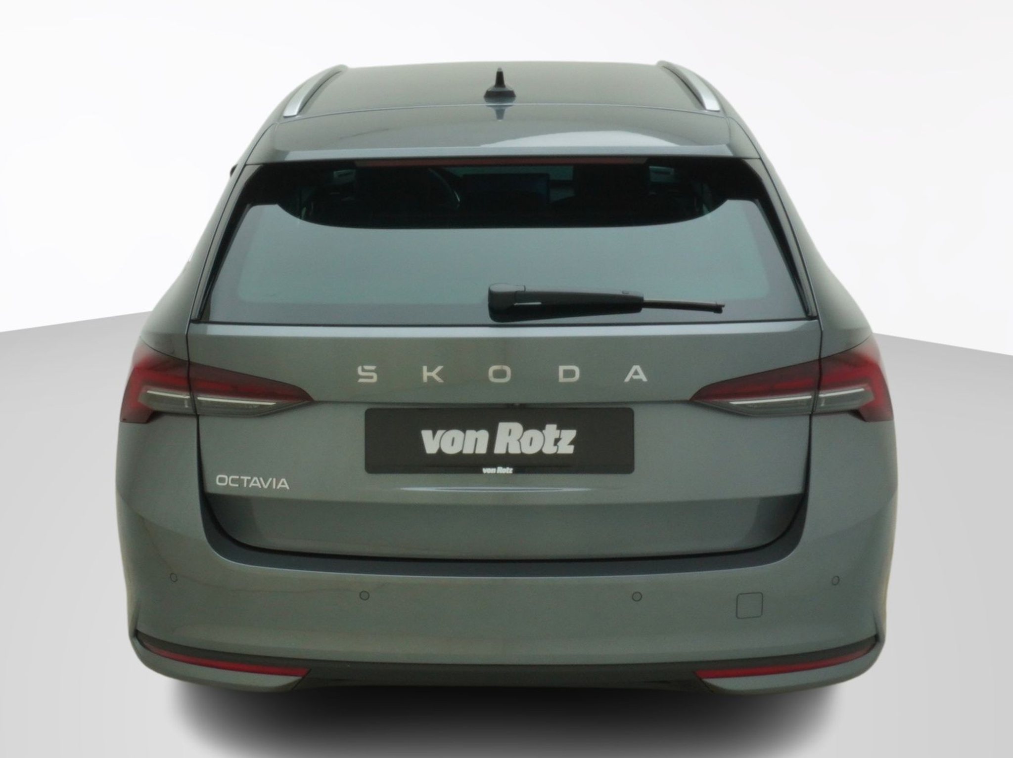 listing desktop thumbnail image 3