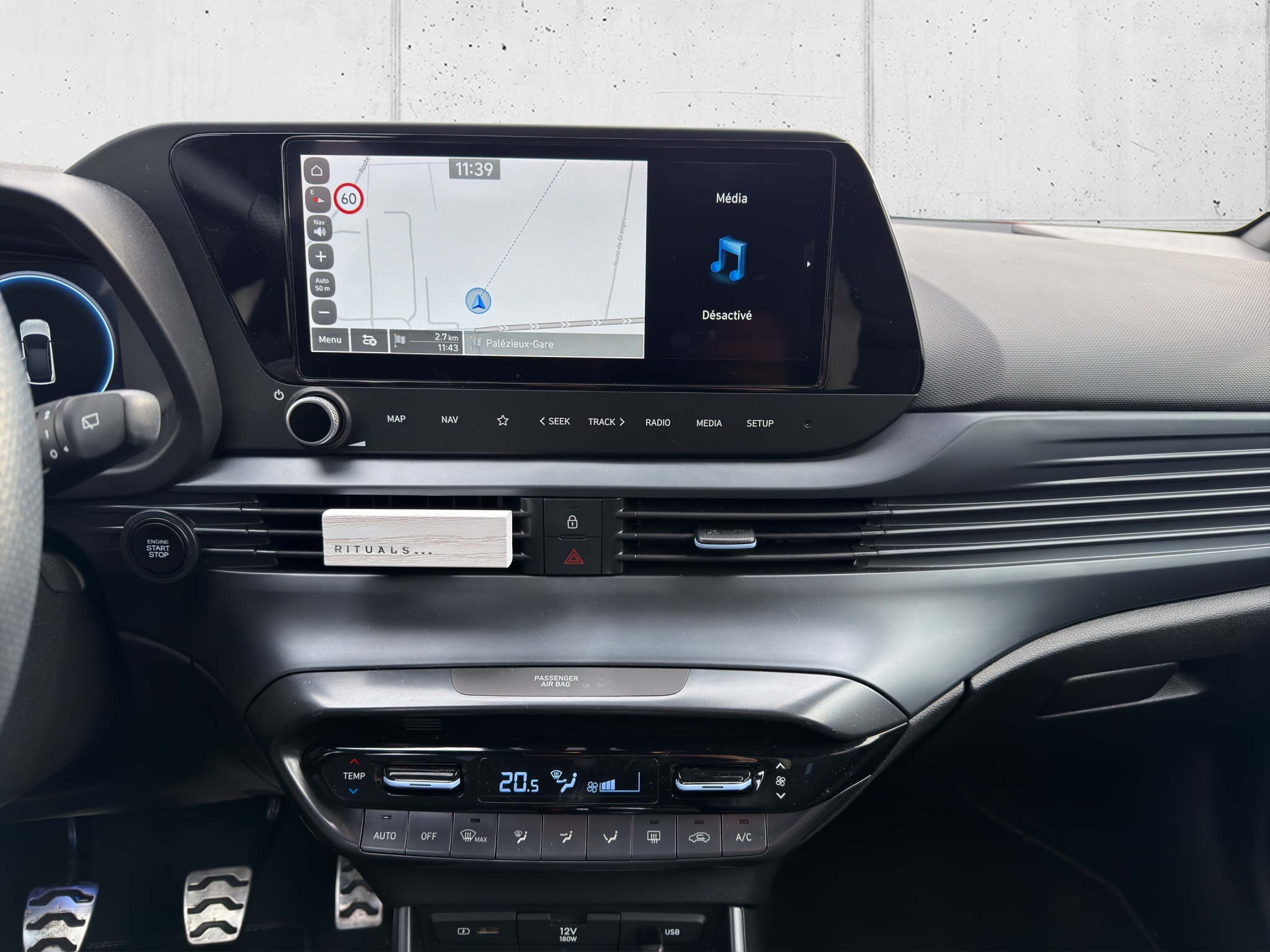 listing desktop thumbnail image 18