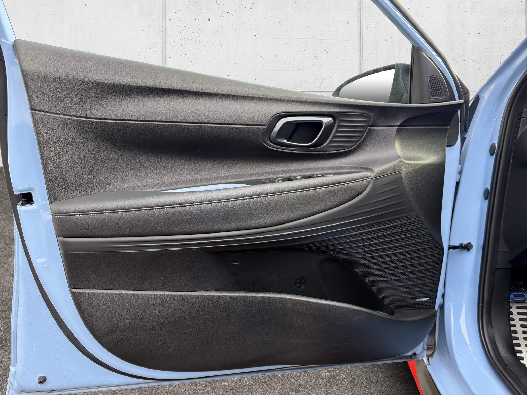 listing desktop thumbnail image 27