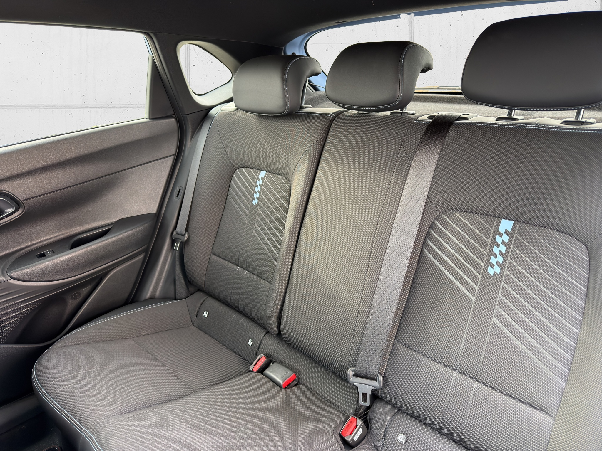 listing desktop thumbnail image 26