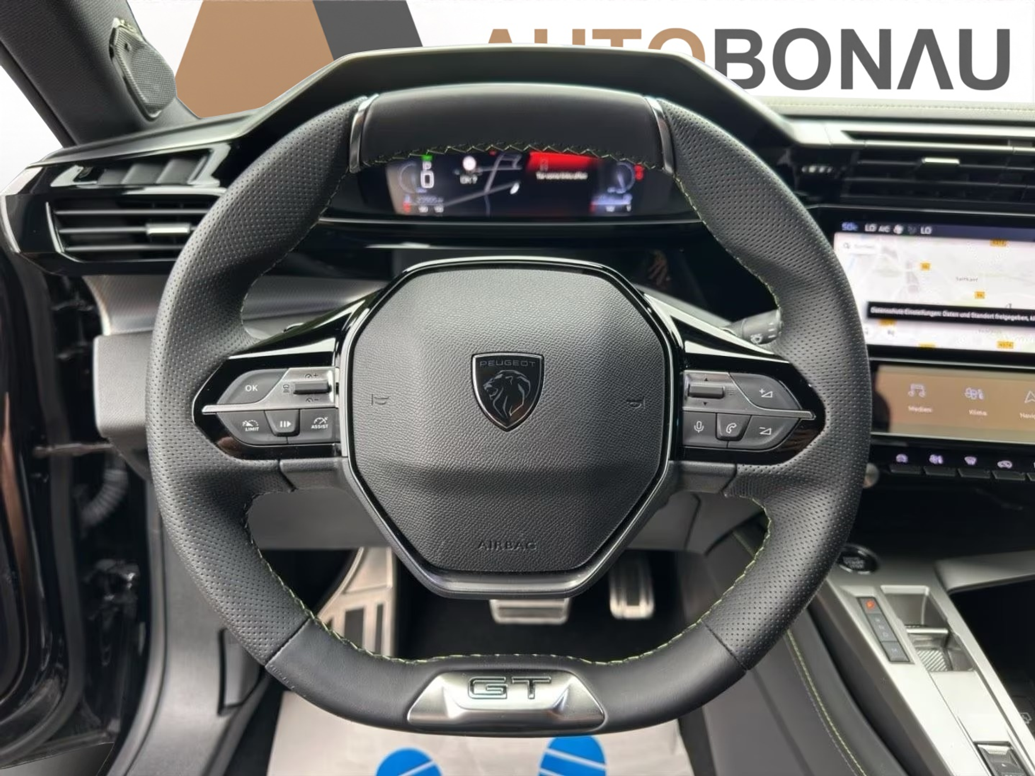 listing desktop thumbnail image 15