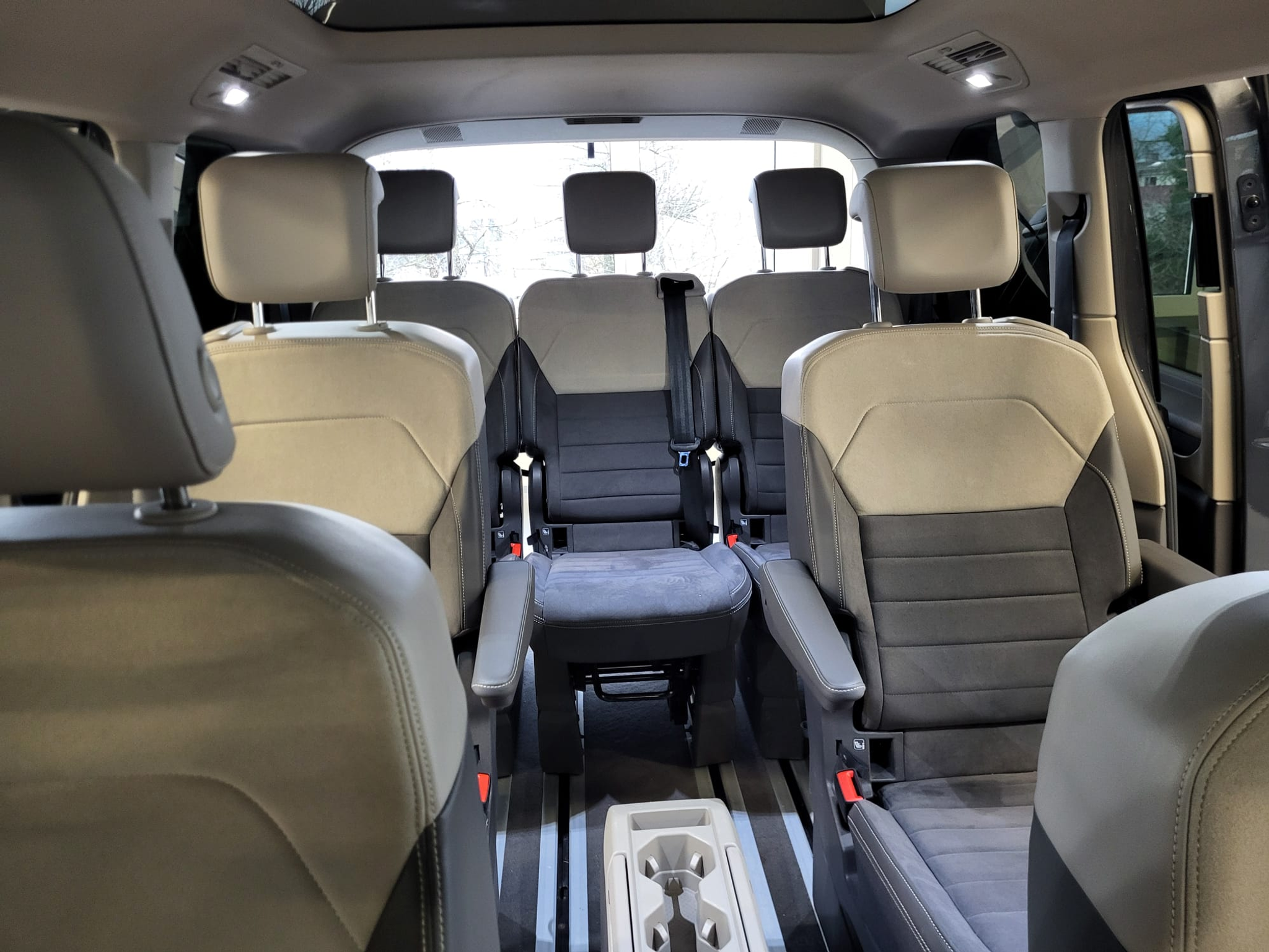 listing desktop thumbnail image 12