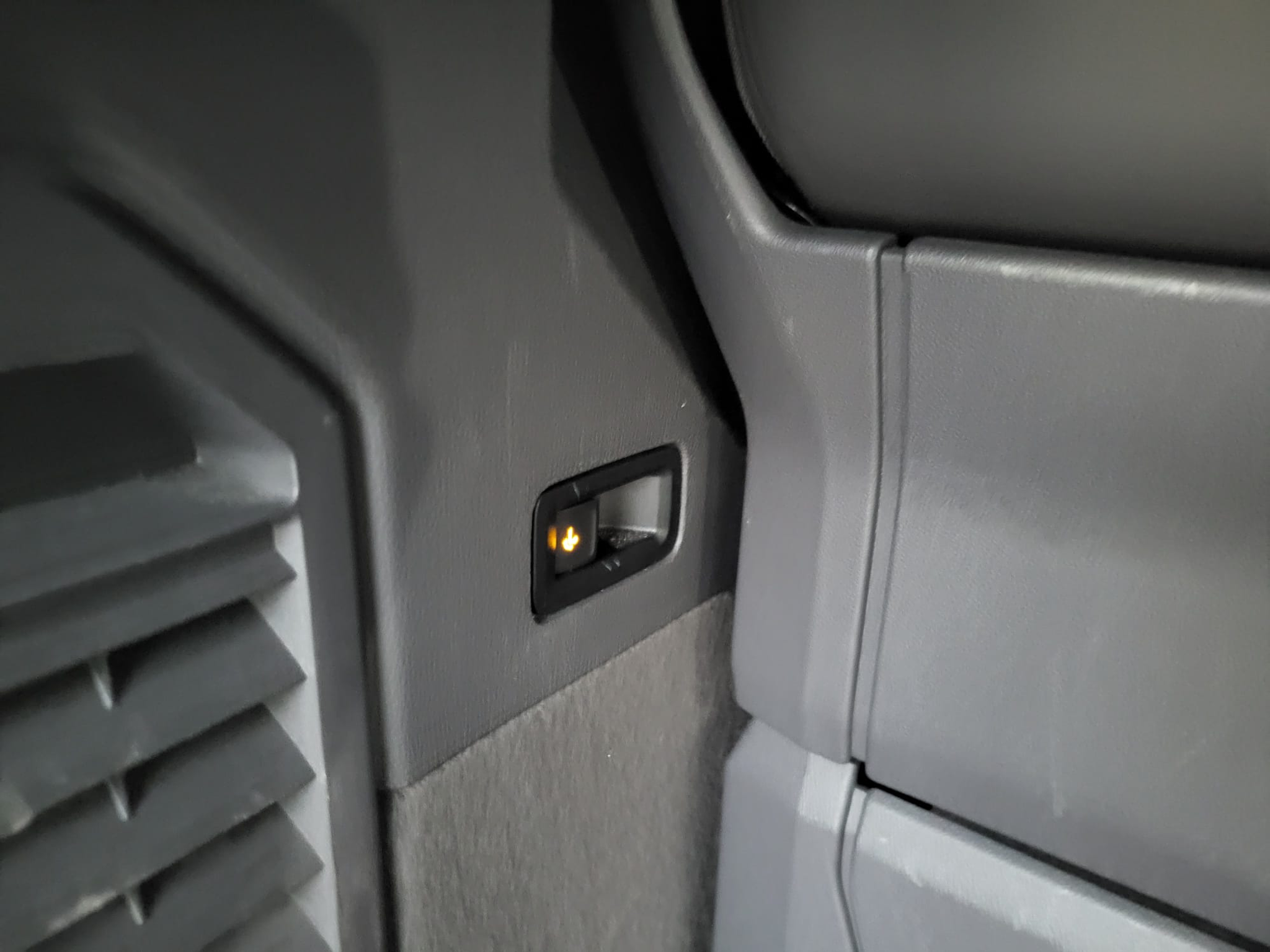 listing desktop thumbnail image 19