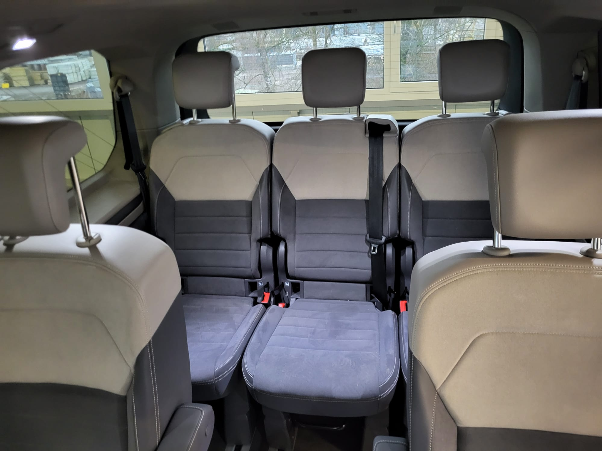 listing desktop thumbnail image 13