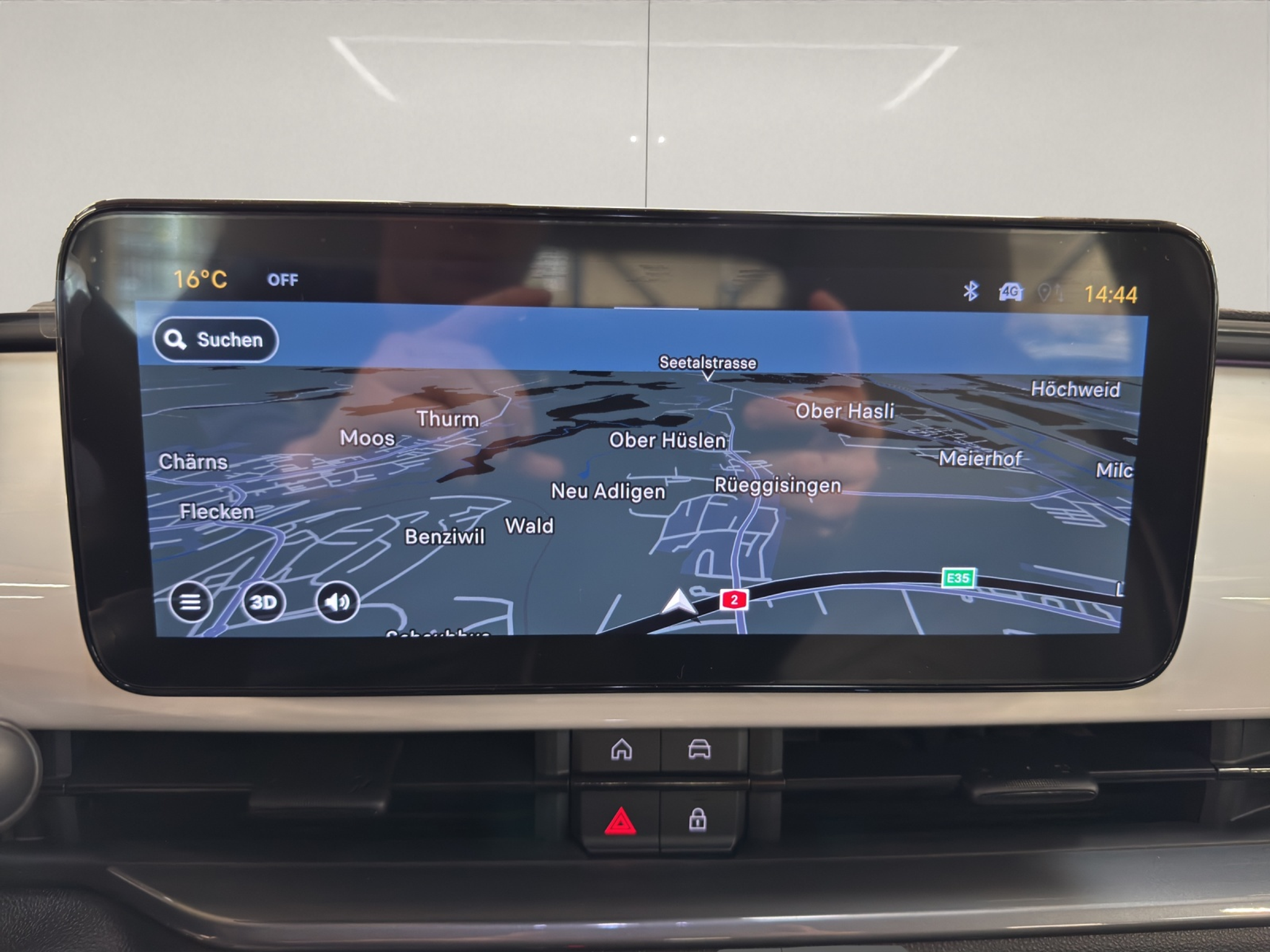 listing desktop thumbnail image 9