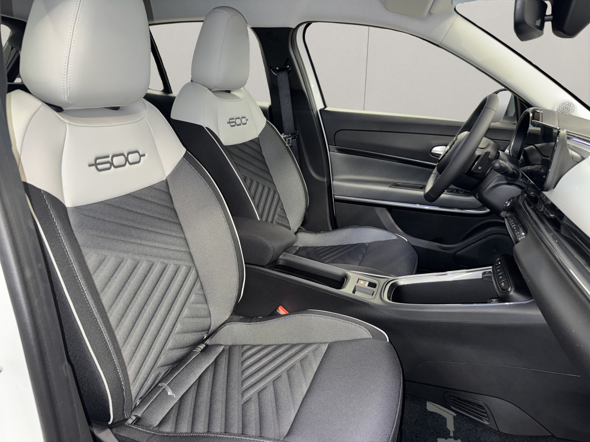 listing desktop thumbnail image 13