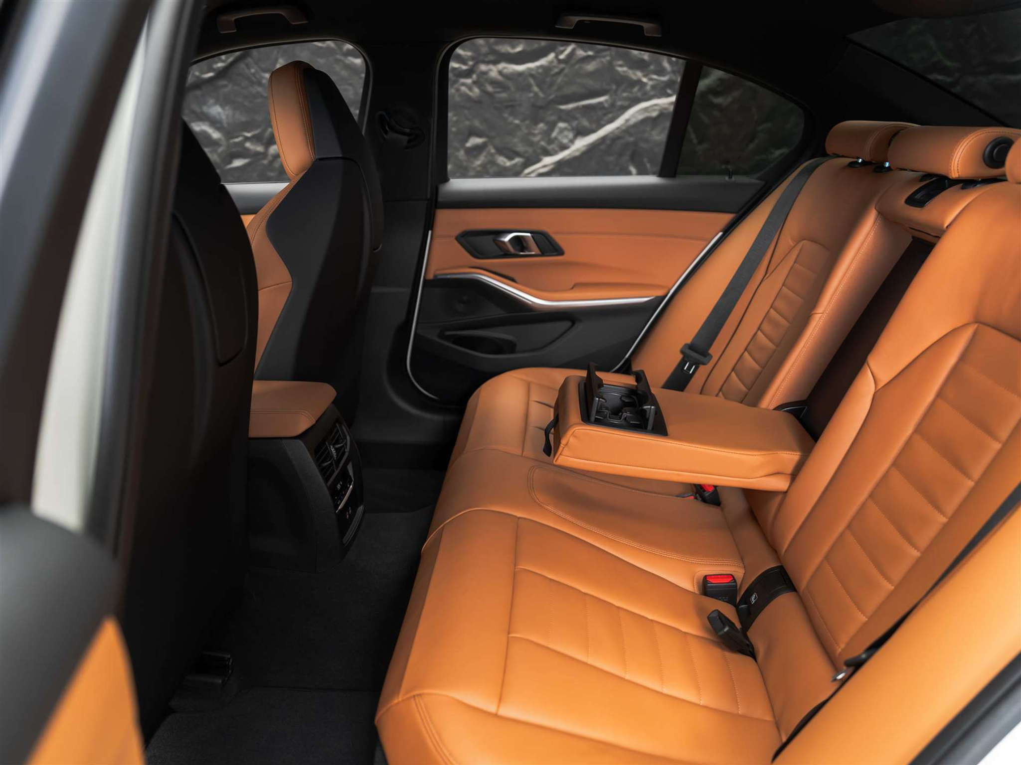 listing desktop thumbnail image 13