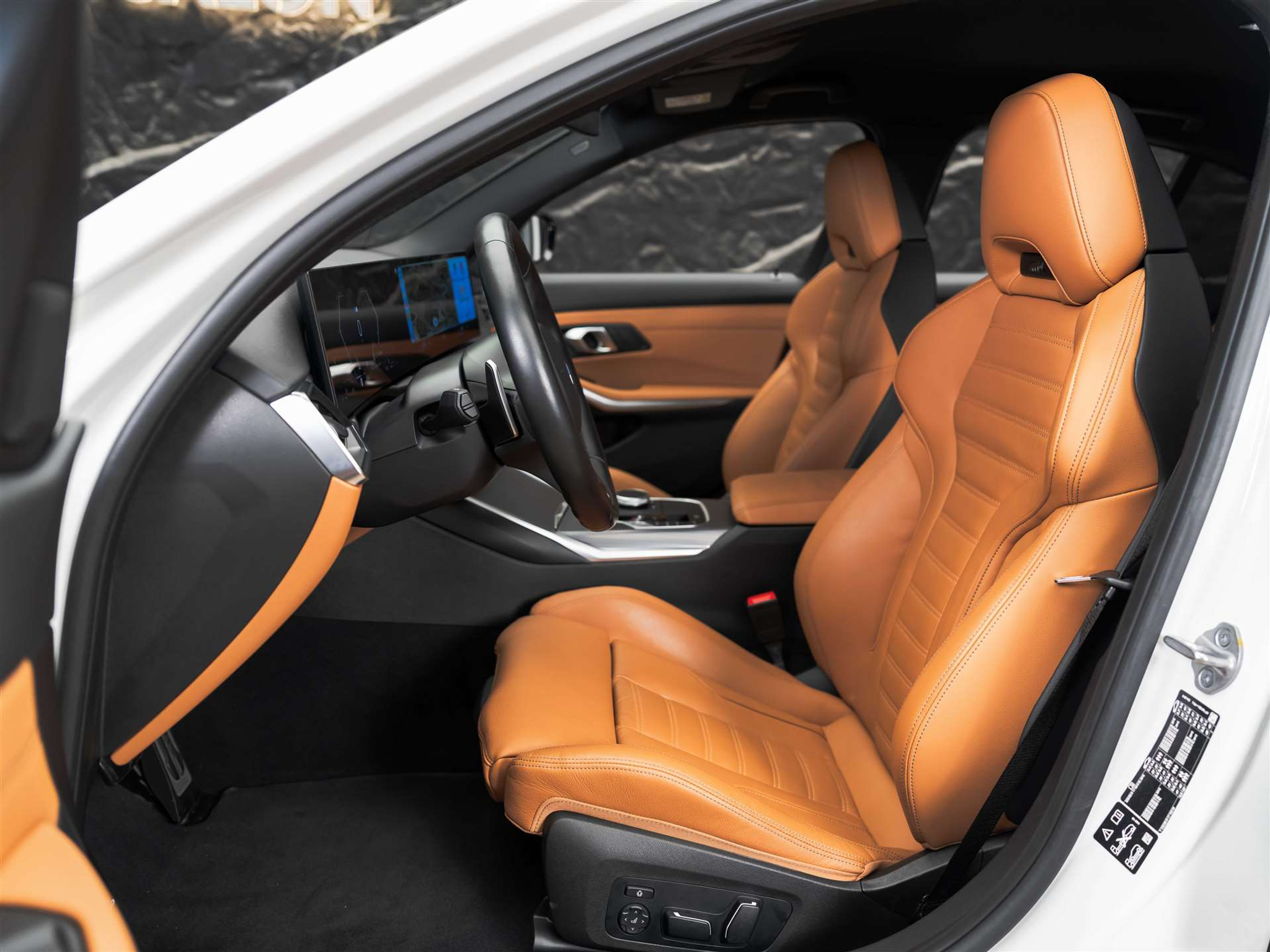 listing desktop thumbnail image 9