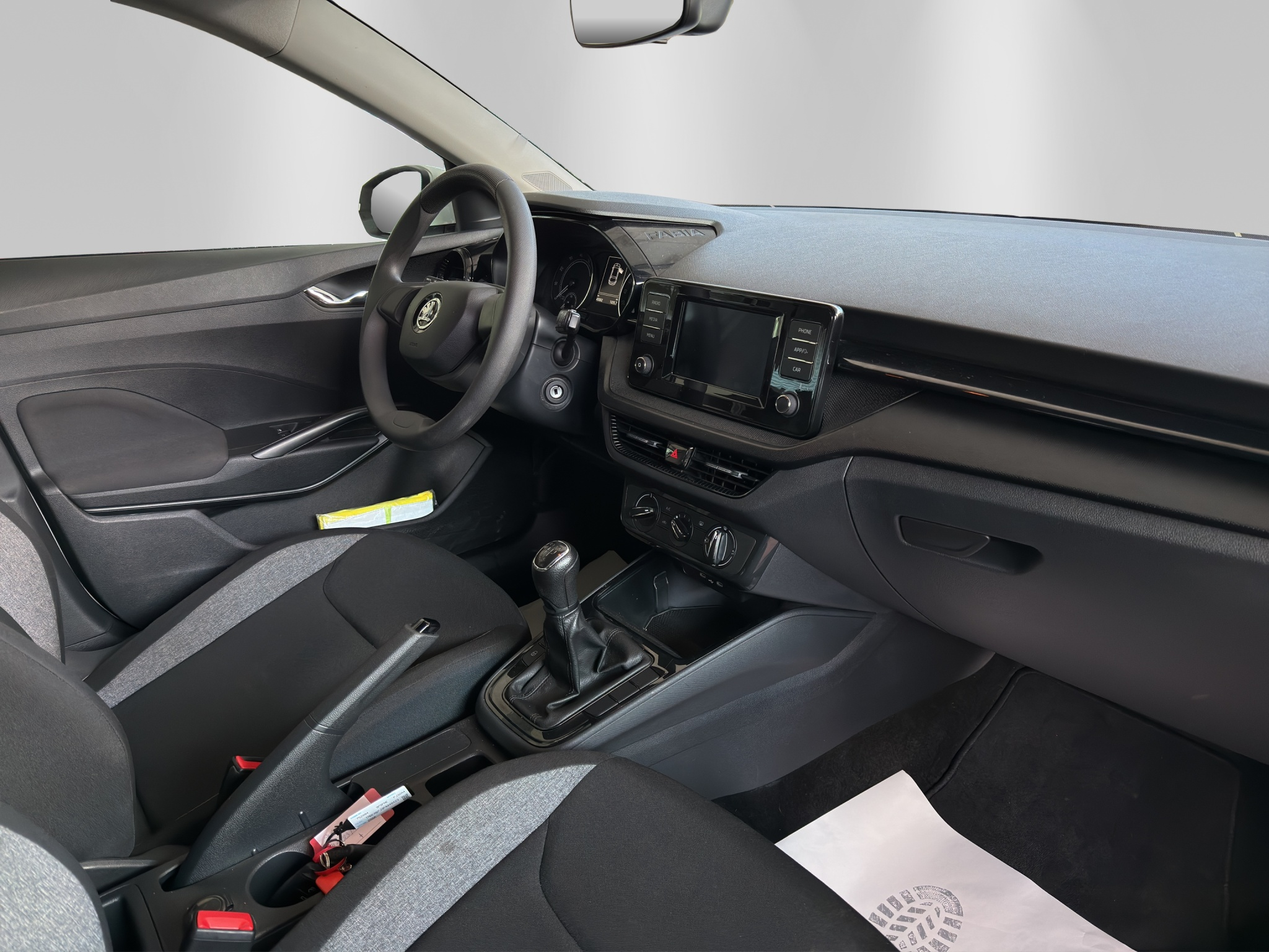 listing desktop thumbnail image 12