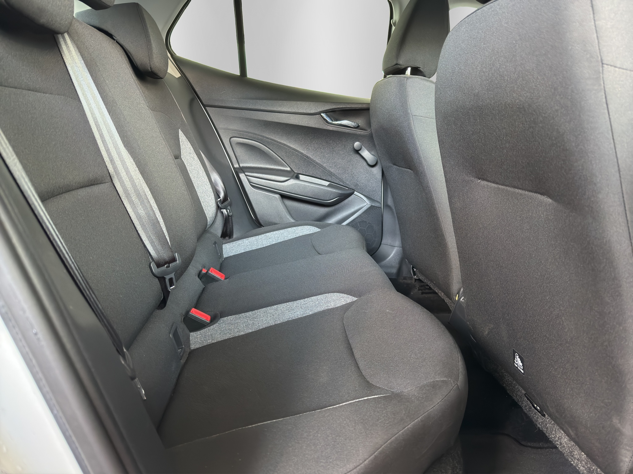 listing desktop thumbnail image 14