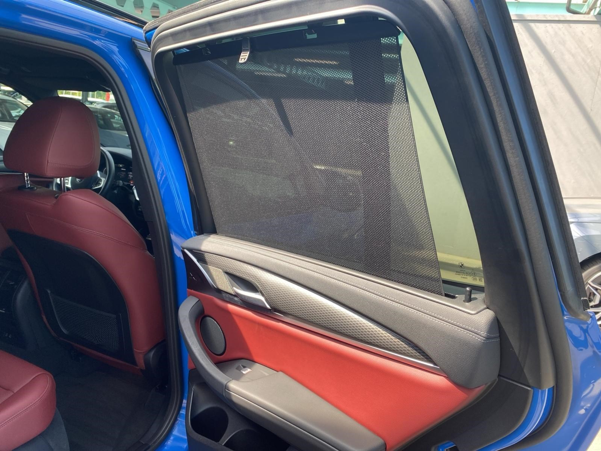 listing desktop thumbnail image 11