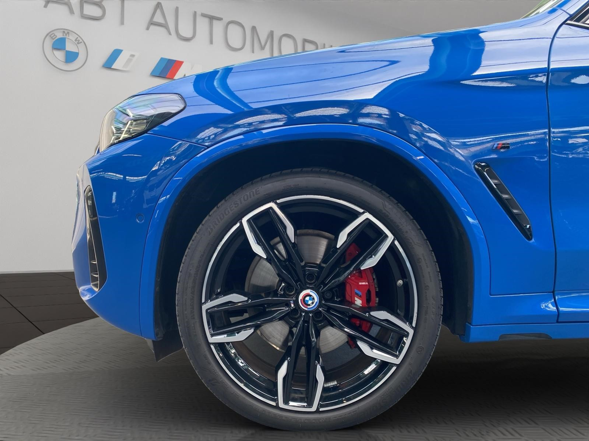 listing desktop thumbnail image 16